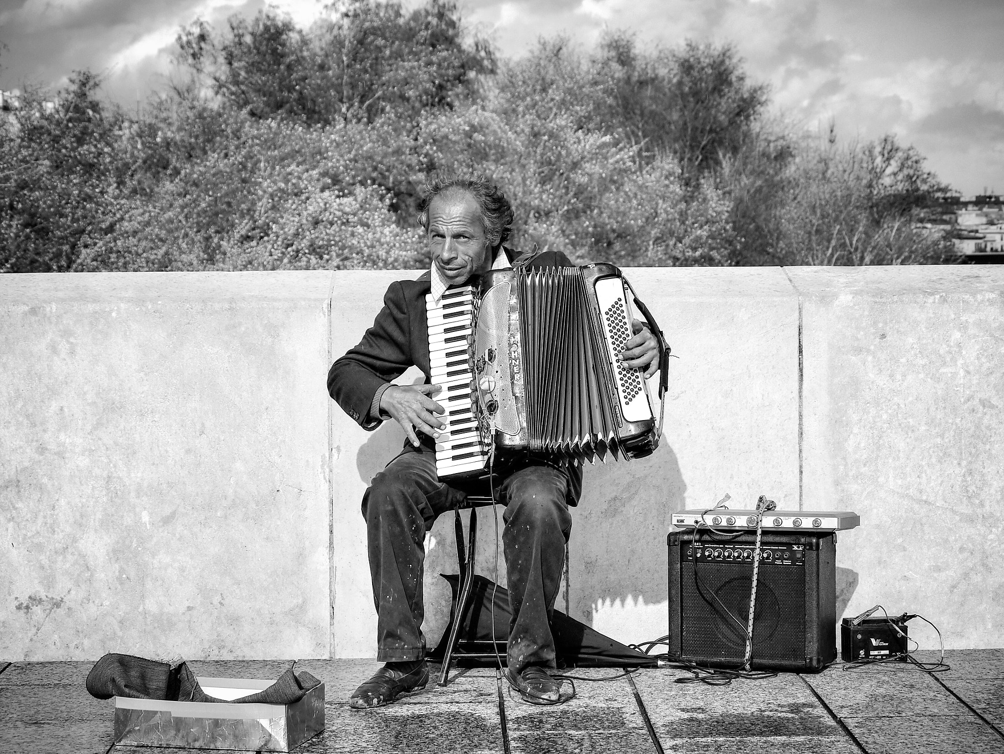 Panasonic Lumix DMC-G3 sample photo. Street performer - 1 photography