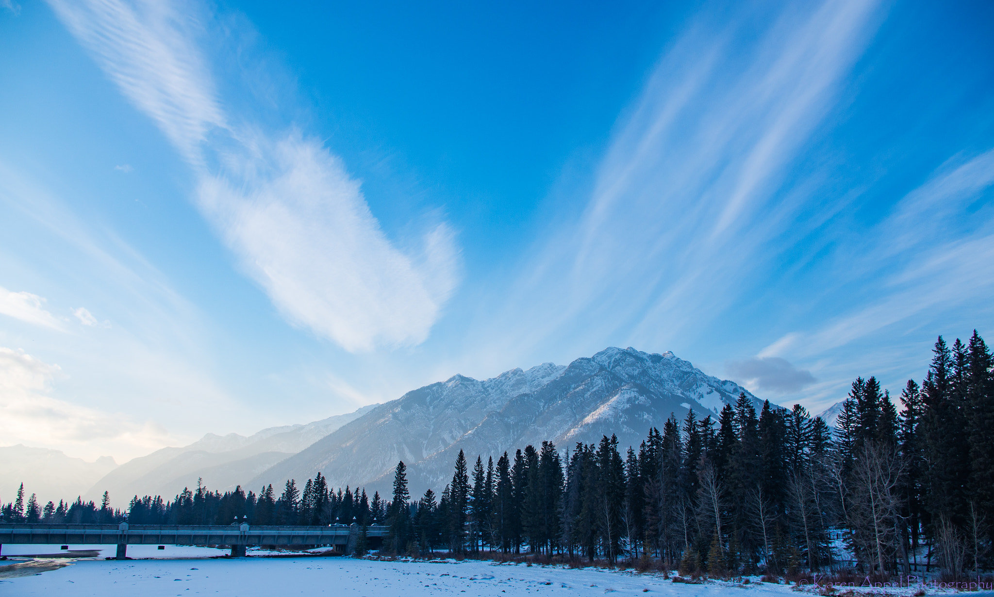 Pentax smc DA 18-55mm F3.5-5.6 AL WR sample photo. Entering the town of banff photography