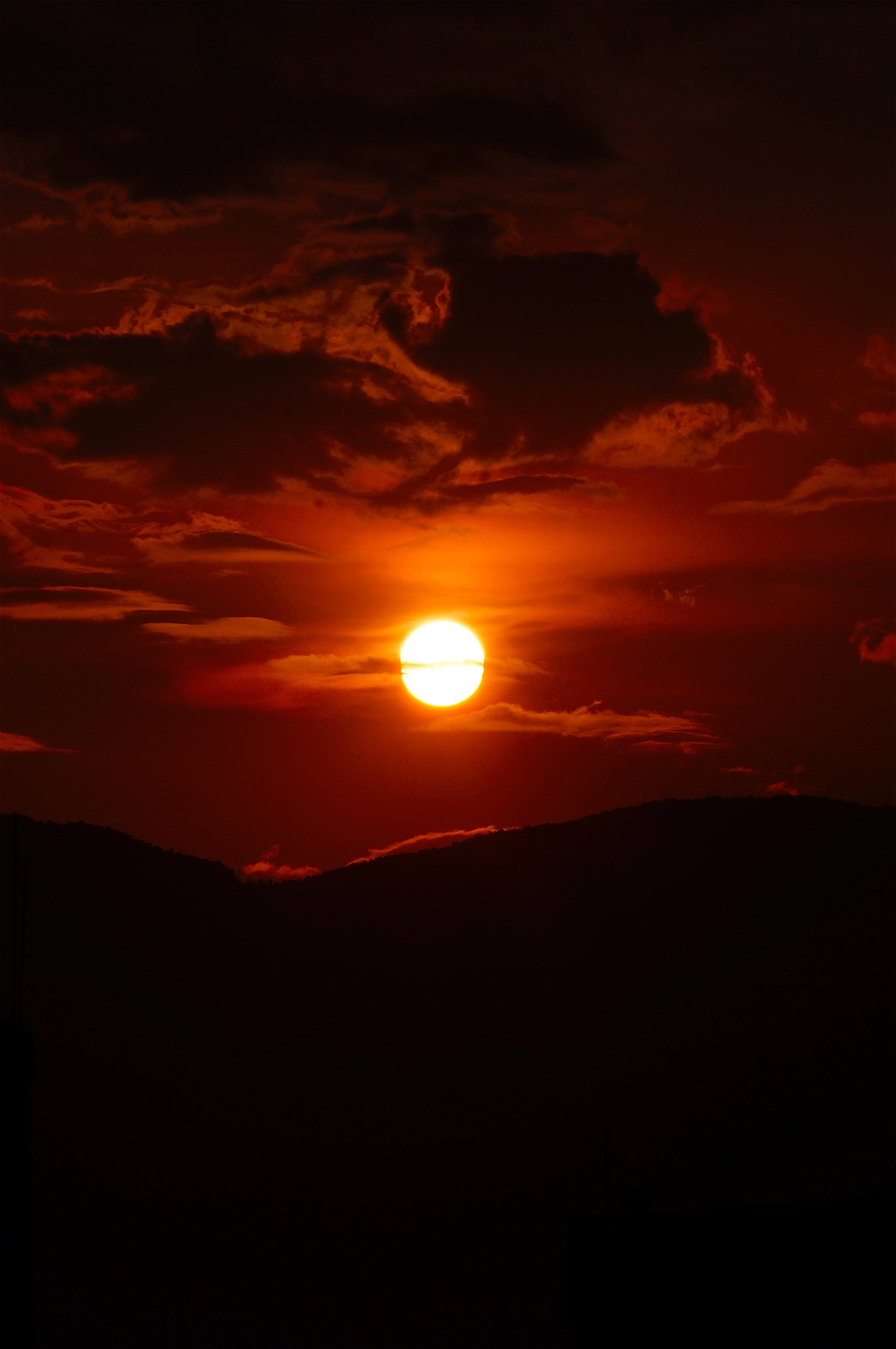 Sony SLT-A37 sample photo. Sunset over medellin photography