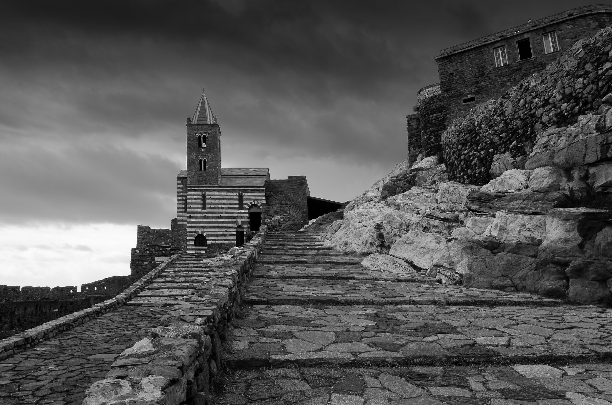 Nikon AF-S Nikkor 17-35mm F2.8D ED-IF sample photo. Portovenere photography