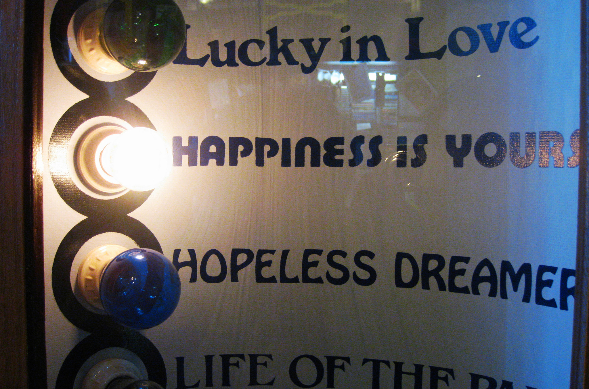 Canon PowerShot SD890 IS (Digital IXUS 970 IS / IXY Digital 820 IS) sample photo. Happiness is yours photography