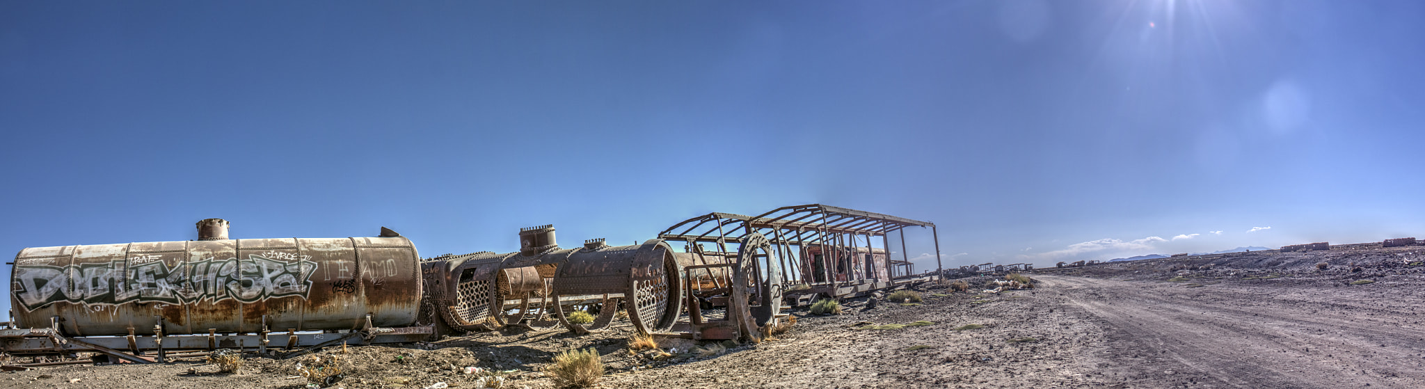 Canon EOS 650D (EOS Rebel T4i / EOS Kiss X6i) sample photo. Cementerio de trenes photography