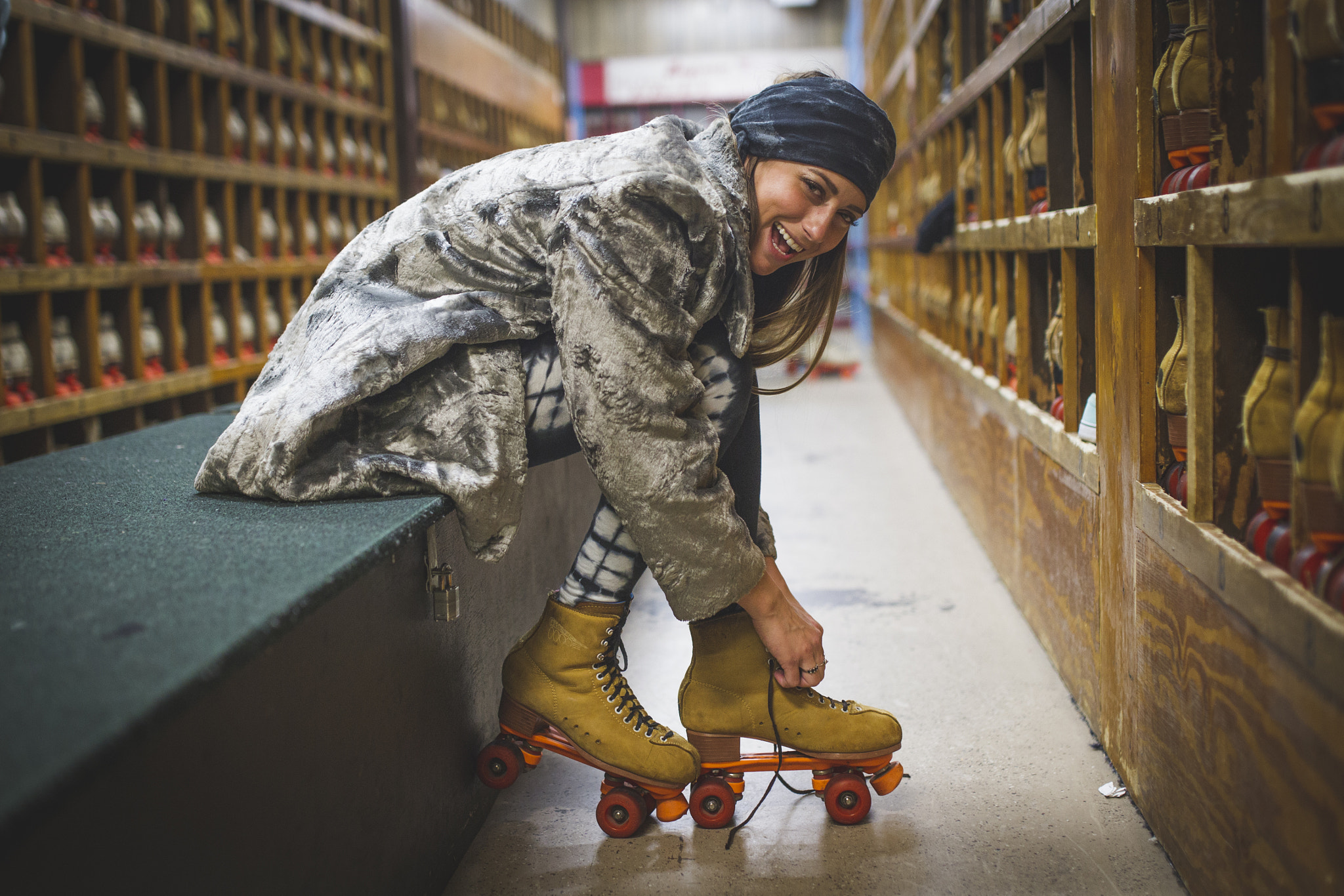 Canon EOS-1D Mark IV sample photo. Retro skate night photography