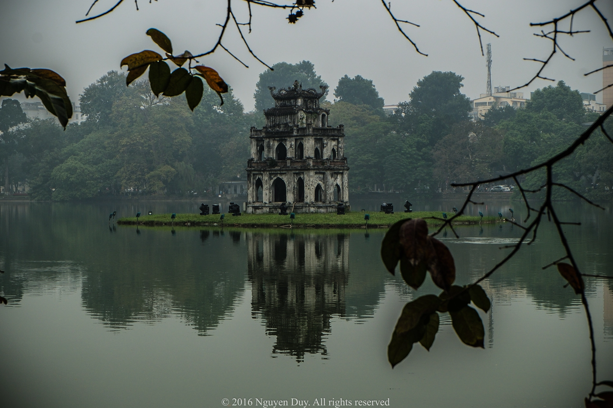 Fujifilm XC 16-50mm F3.5-5.6 OIS sample photo. Hoan kiem lake photography