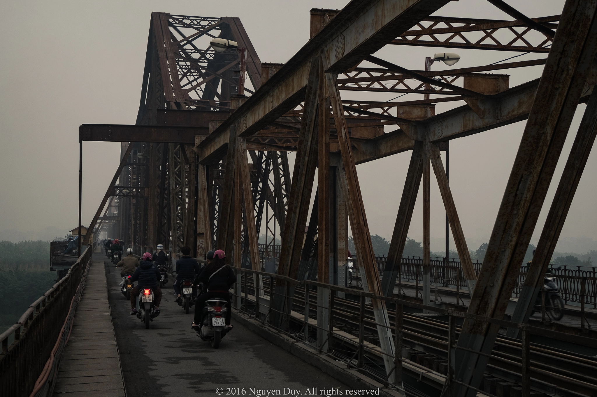 Fujifilm XC 16-50mm F3.5-5.6 OIS sample photo. Long bien bridge. photography