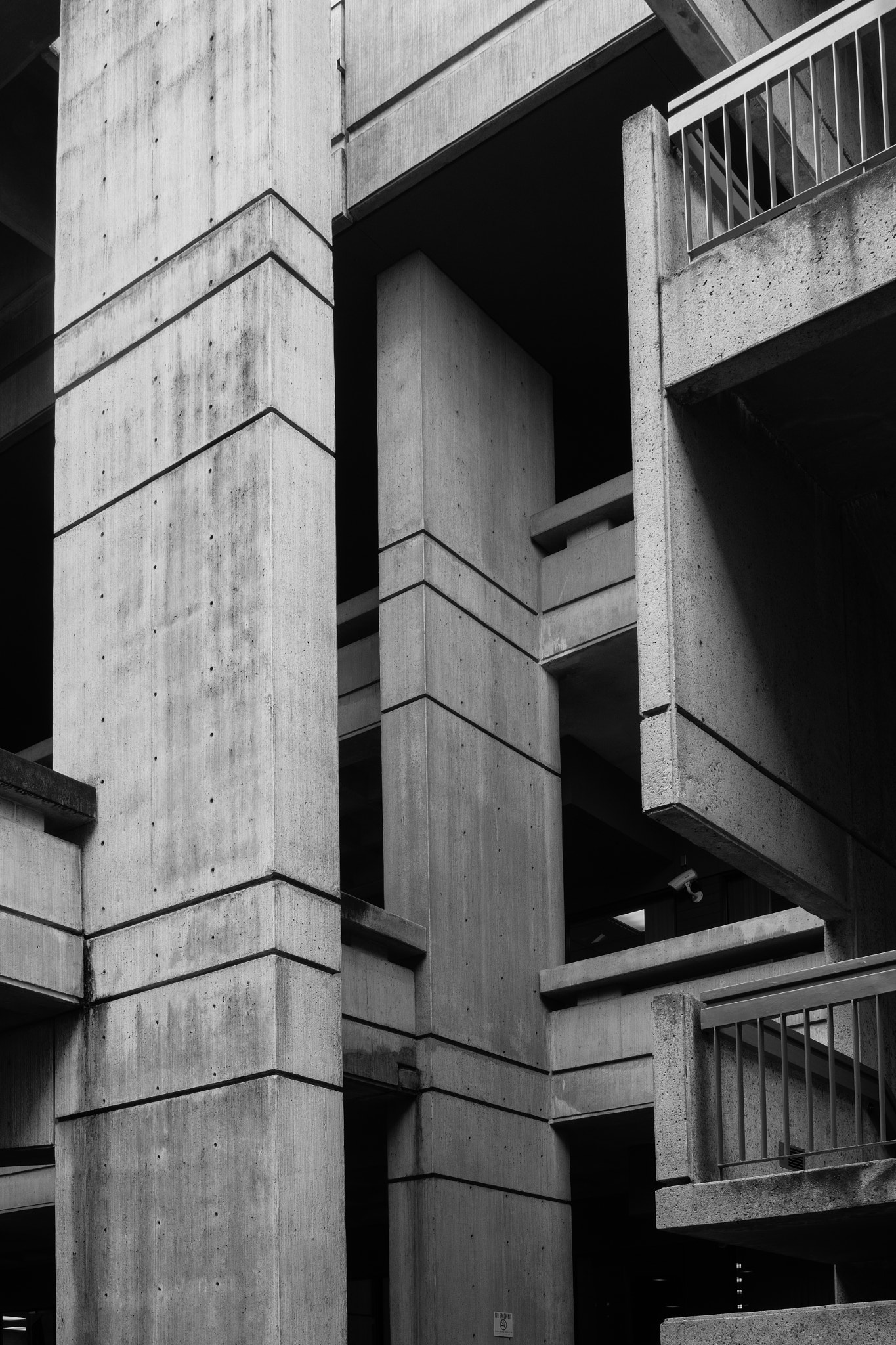 Sony ILCA-77M2 sample photo. Salem city hall photography
