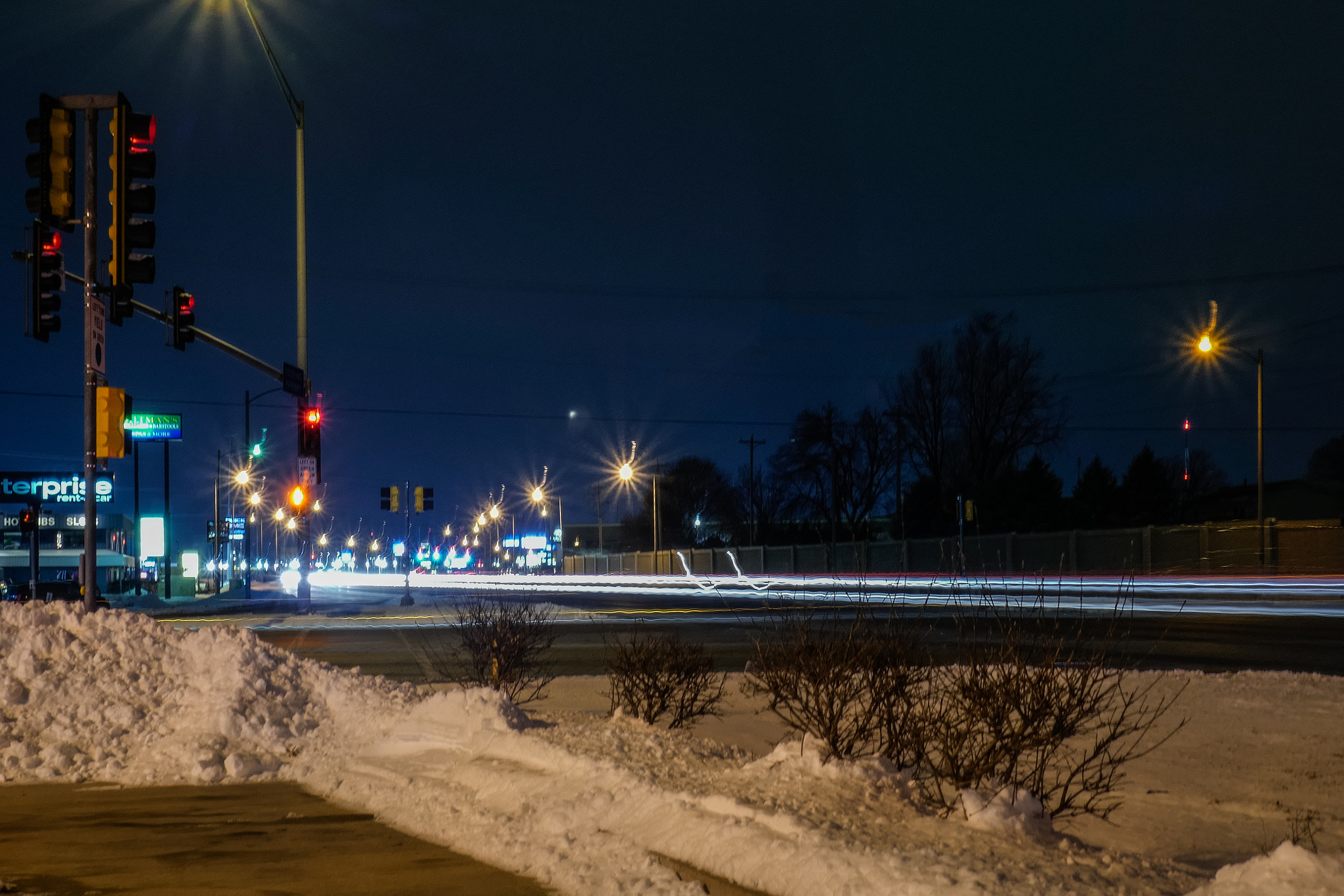 Panasonic Lumix DMC-GX8 sample photo. Cold night photography