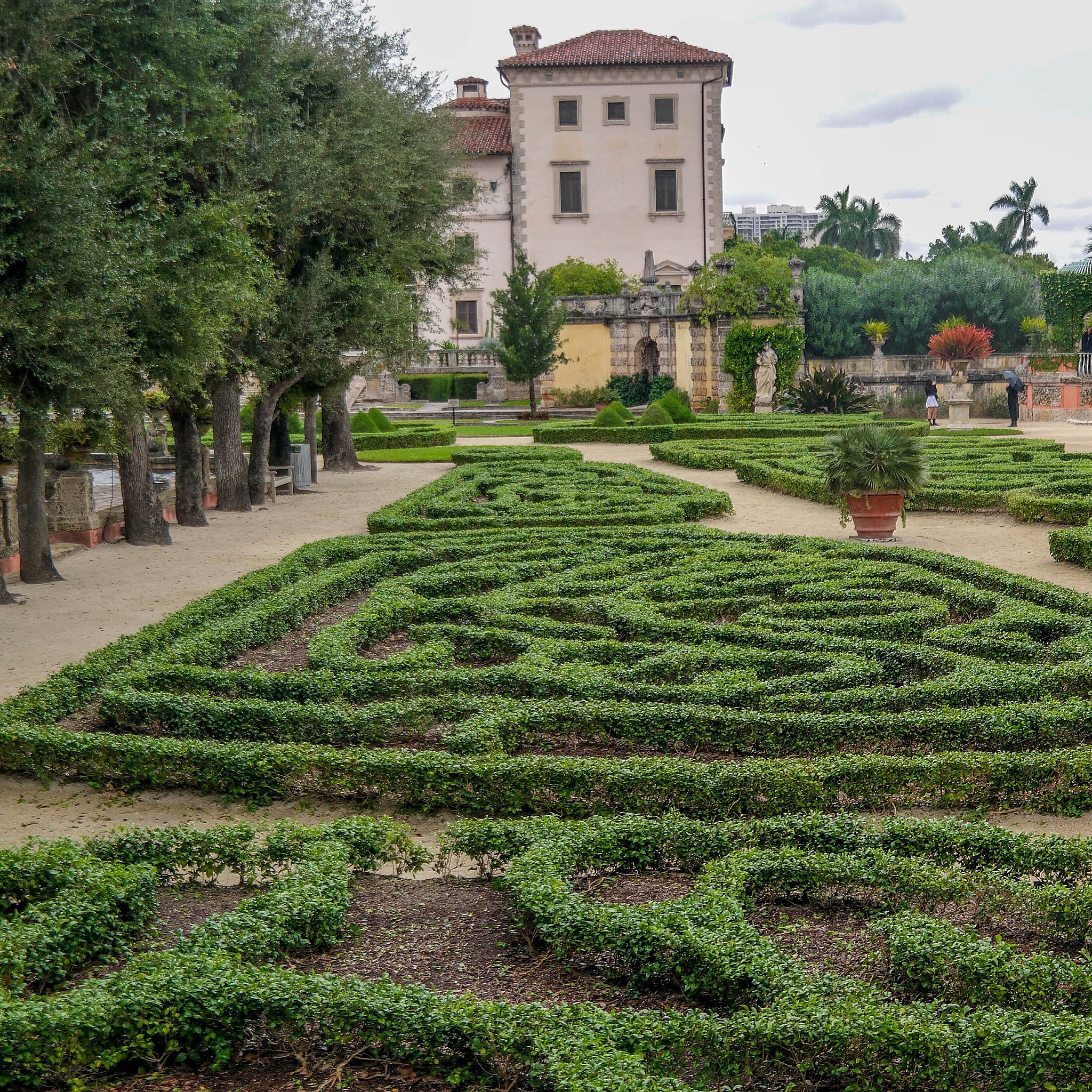 Samsung NX30 + NX 18-55mm F3.5-5.6 sample photo. Vizcaya museum & gardens. miami fl photography
