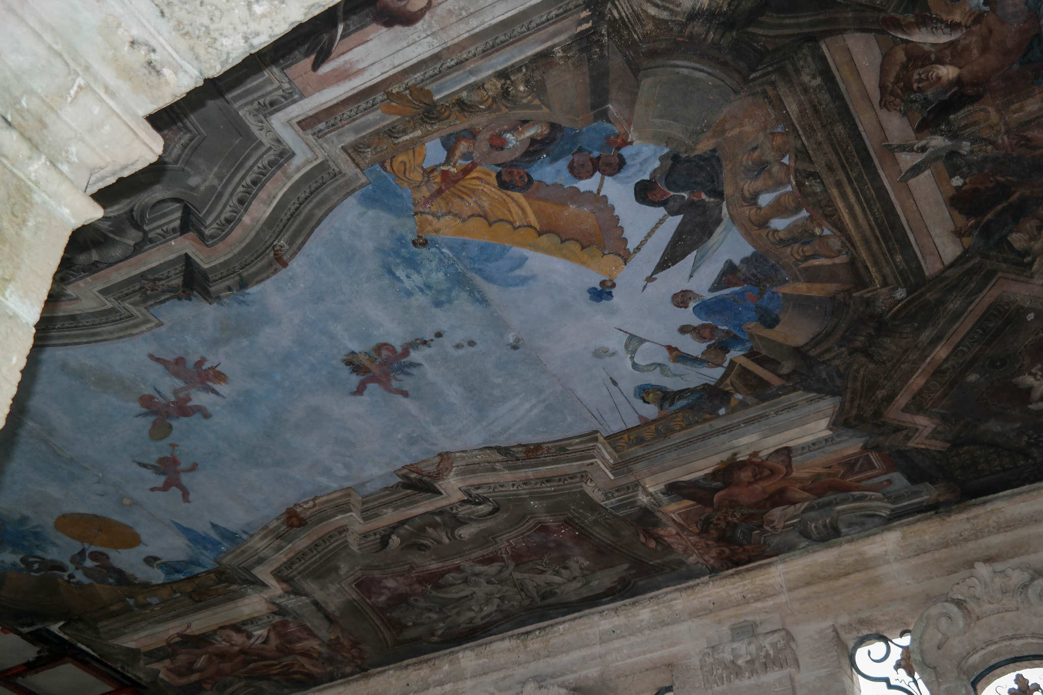 Samsung NX30 + NX 18-55mm F3.5-5.6 sample photo. Painted ceiling photography