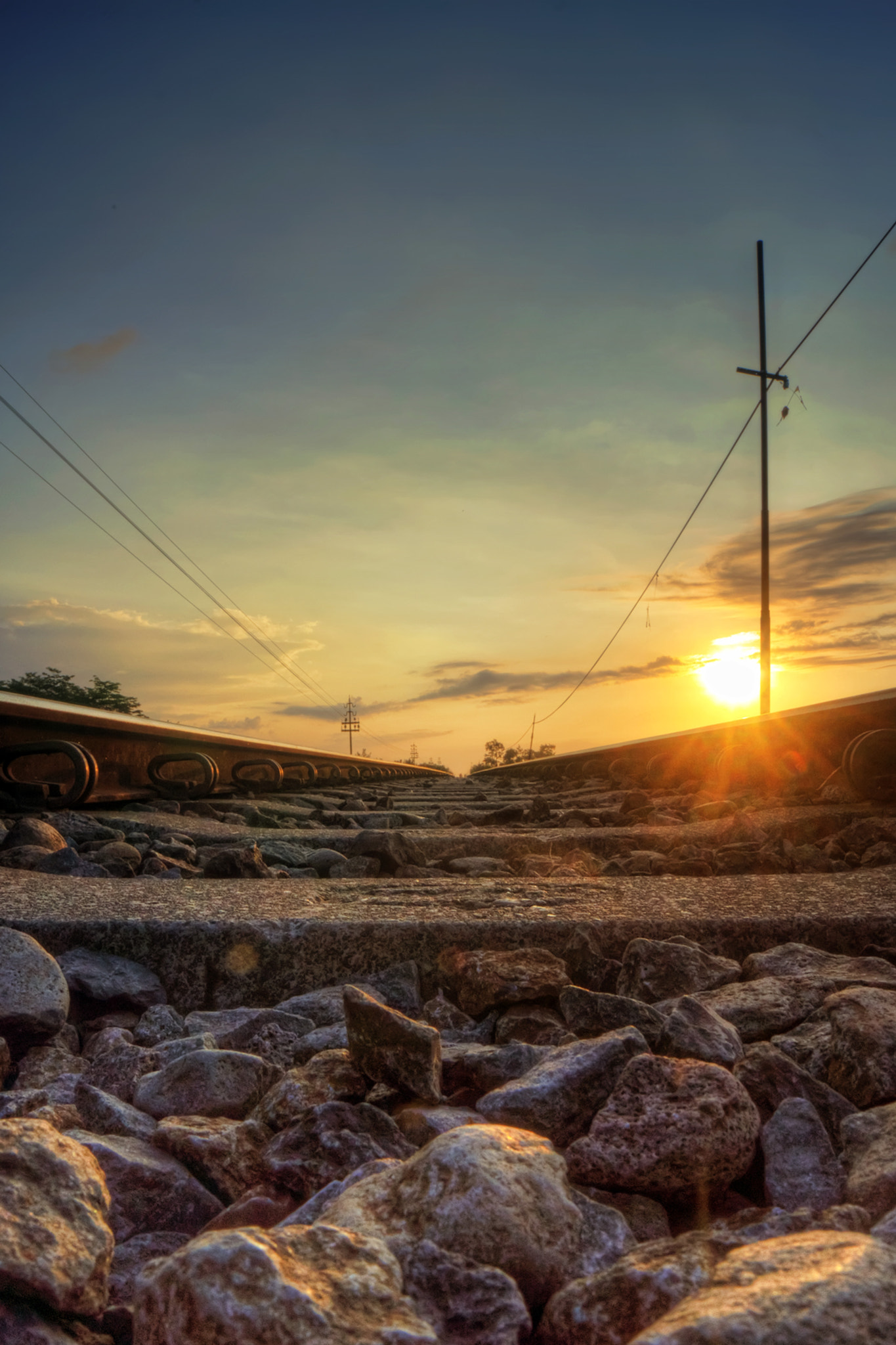 Sony Alpha DSLR-A560 sample photo. Sunset and railway (4) photography
