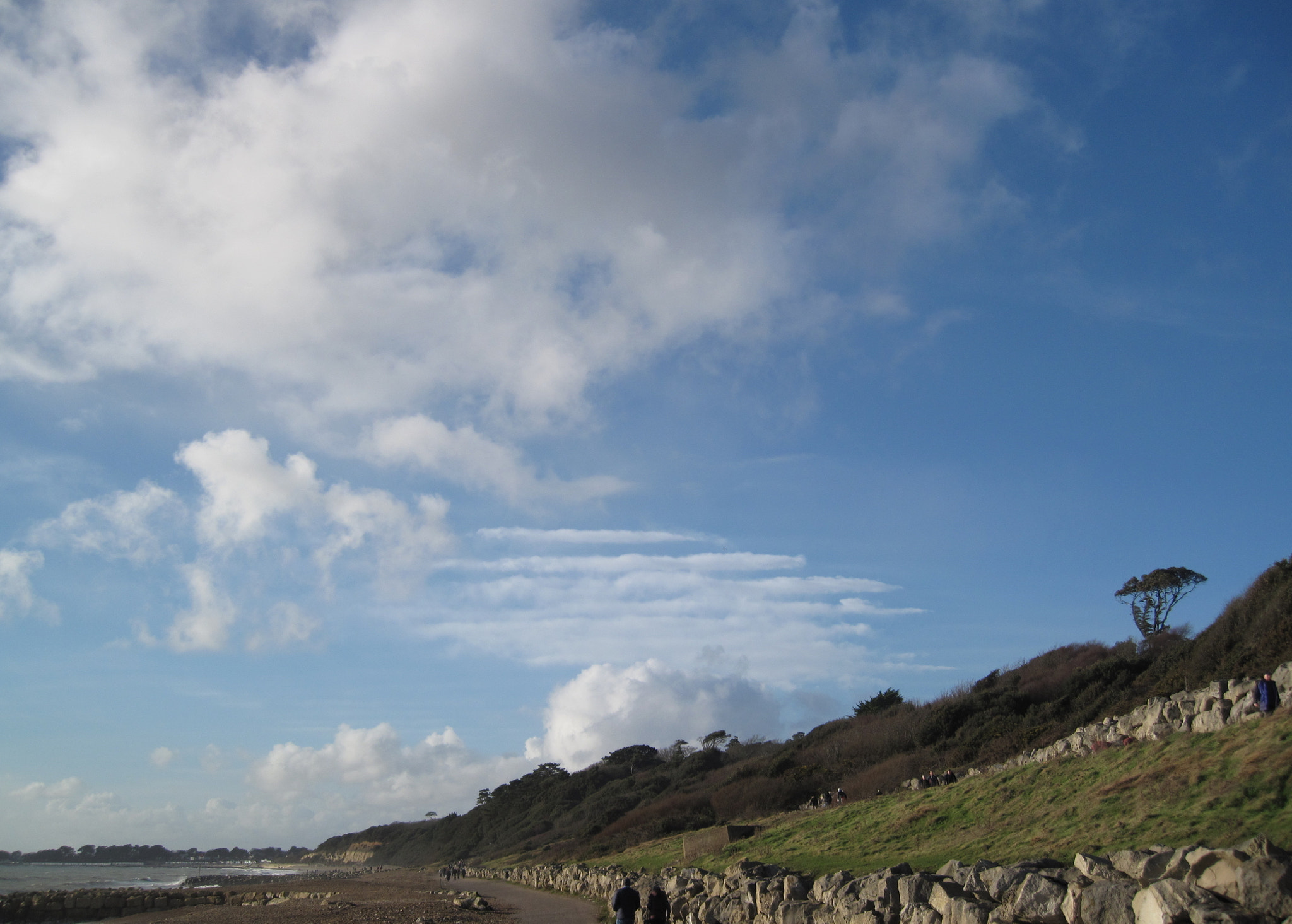 Canon PowerShot SD990 IS (Digital IXUS 980 IS / IXY Digital 3000 IS) sample photo. Cloud arrangement photography