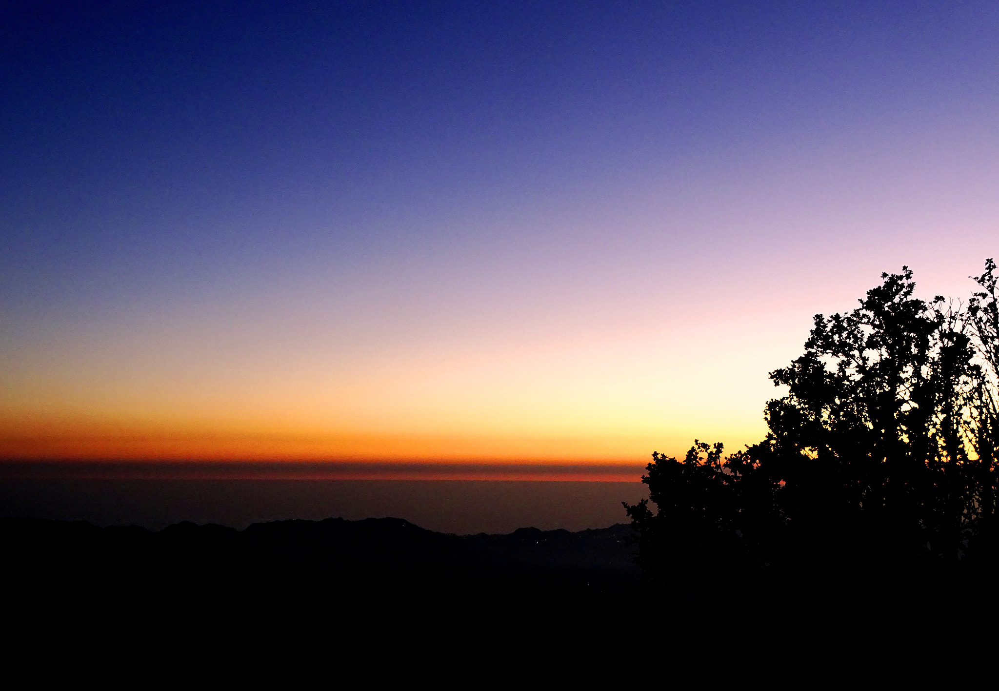 Sony DT 18-70mm F3.5-5.6 sample photo. Sunset from the peak of nagtibba photography