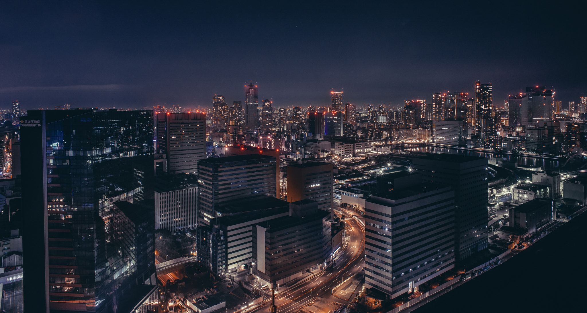 Nikon D810 + Nikon AF Nikkor 24mm F2.8D sample photo. Tokyo rooftops by night photography