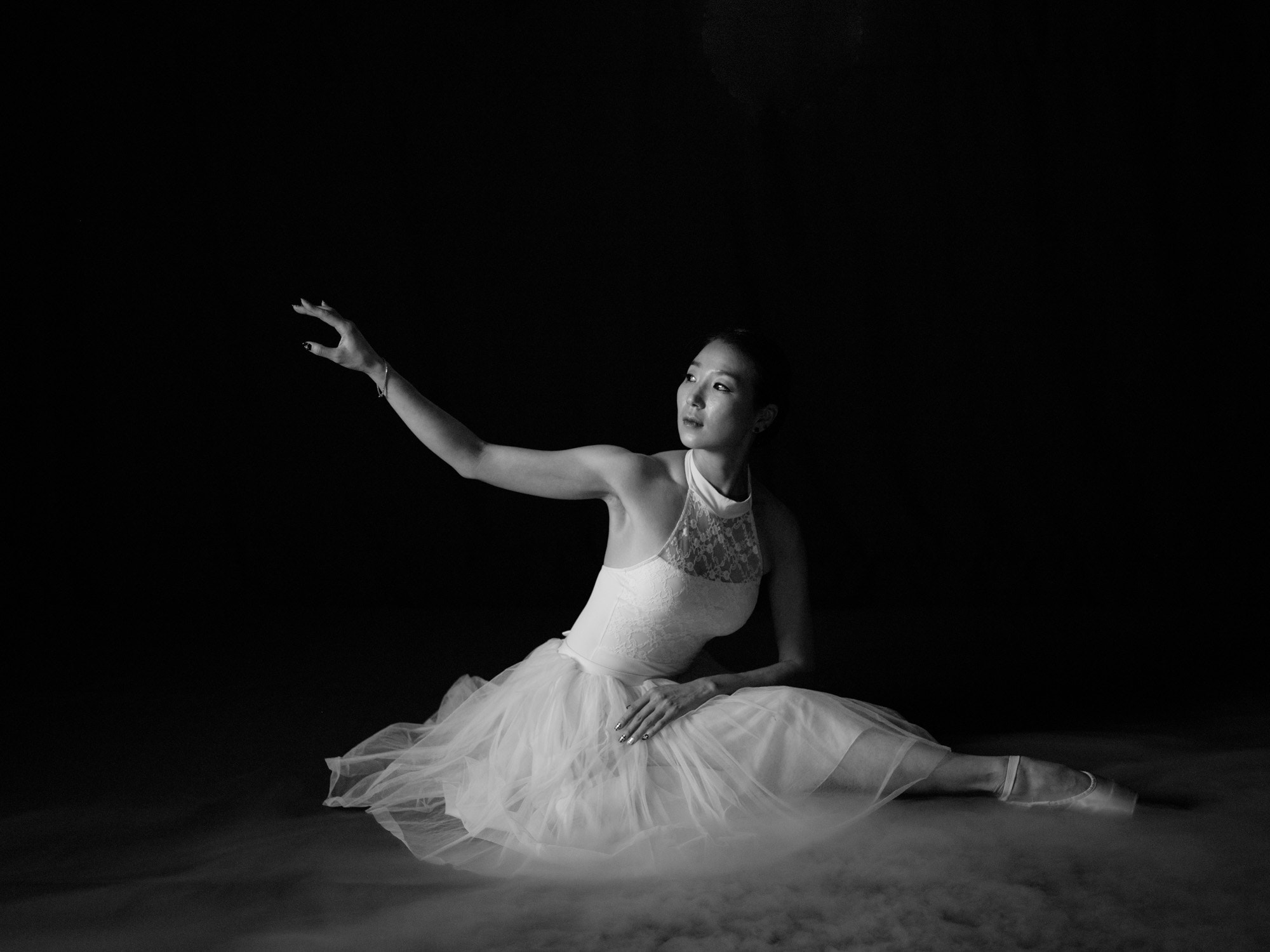 Hasselblad H5D + HC 80 sample photo. Ballerina photography