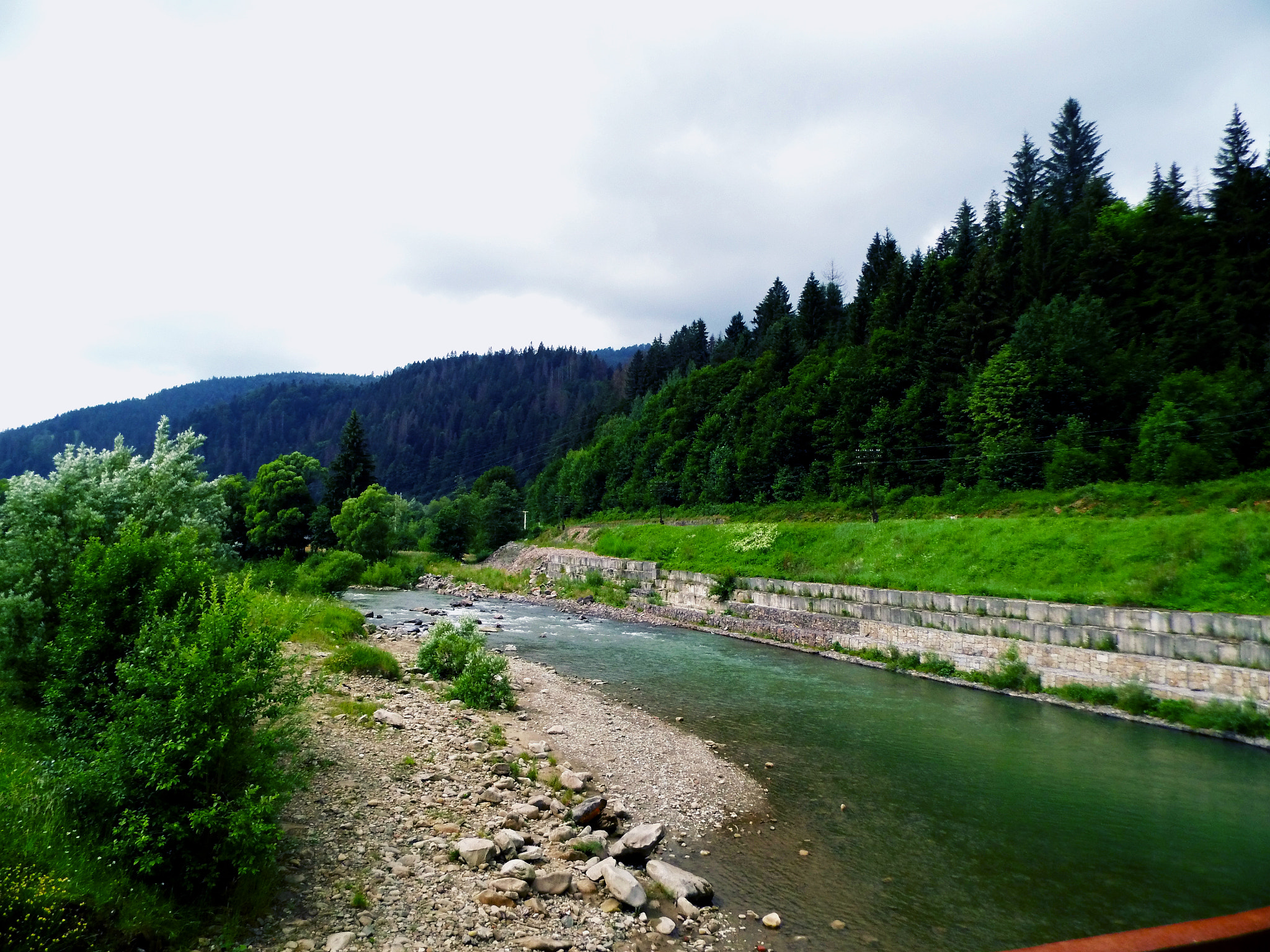 Benq GH700 sample photo. Mountains photography