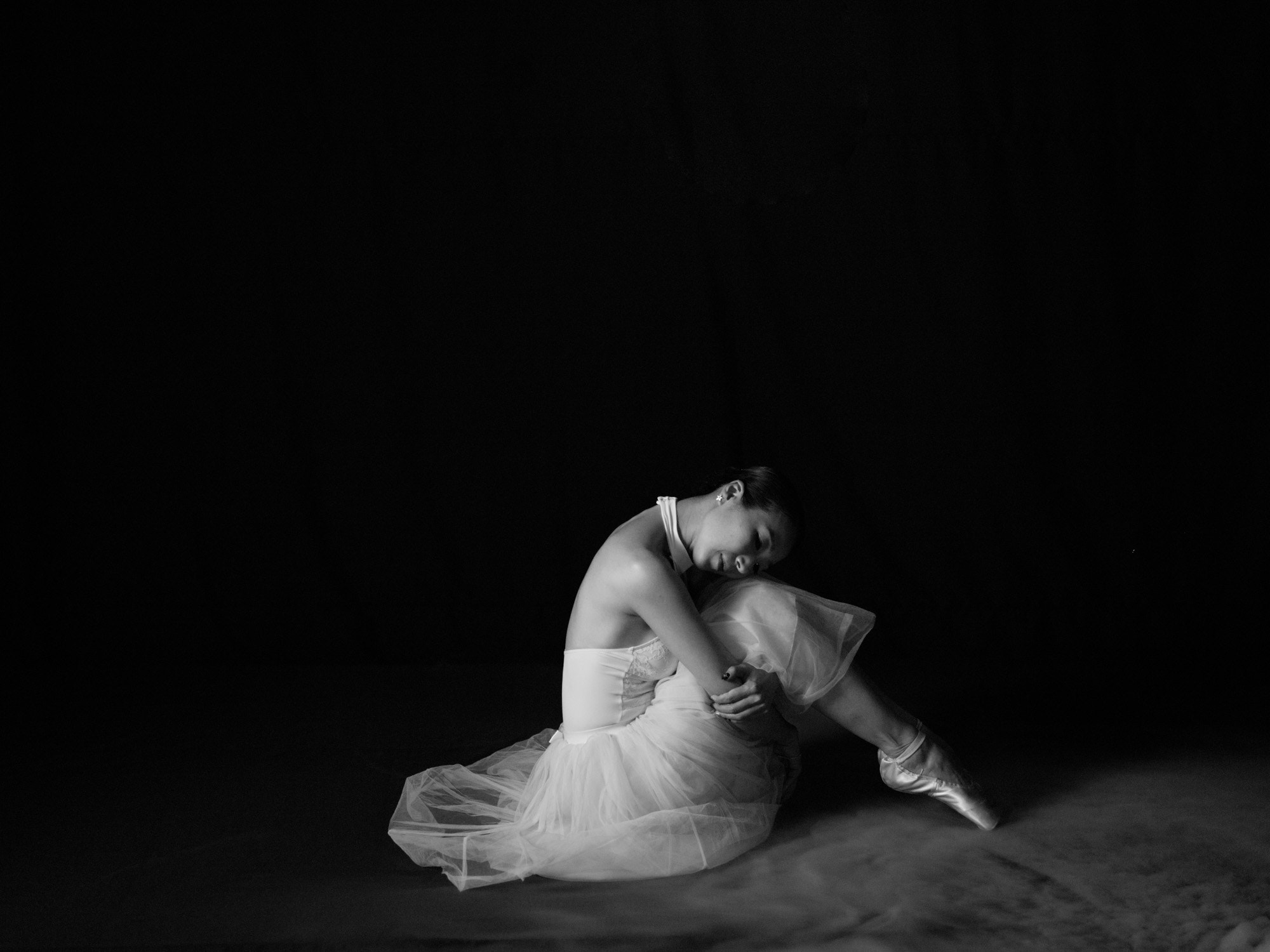 Hasselblad H5D + HC 80 sample photo. Ballerina photography