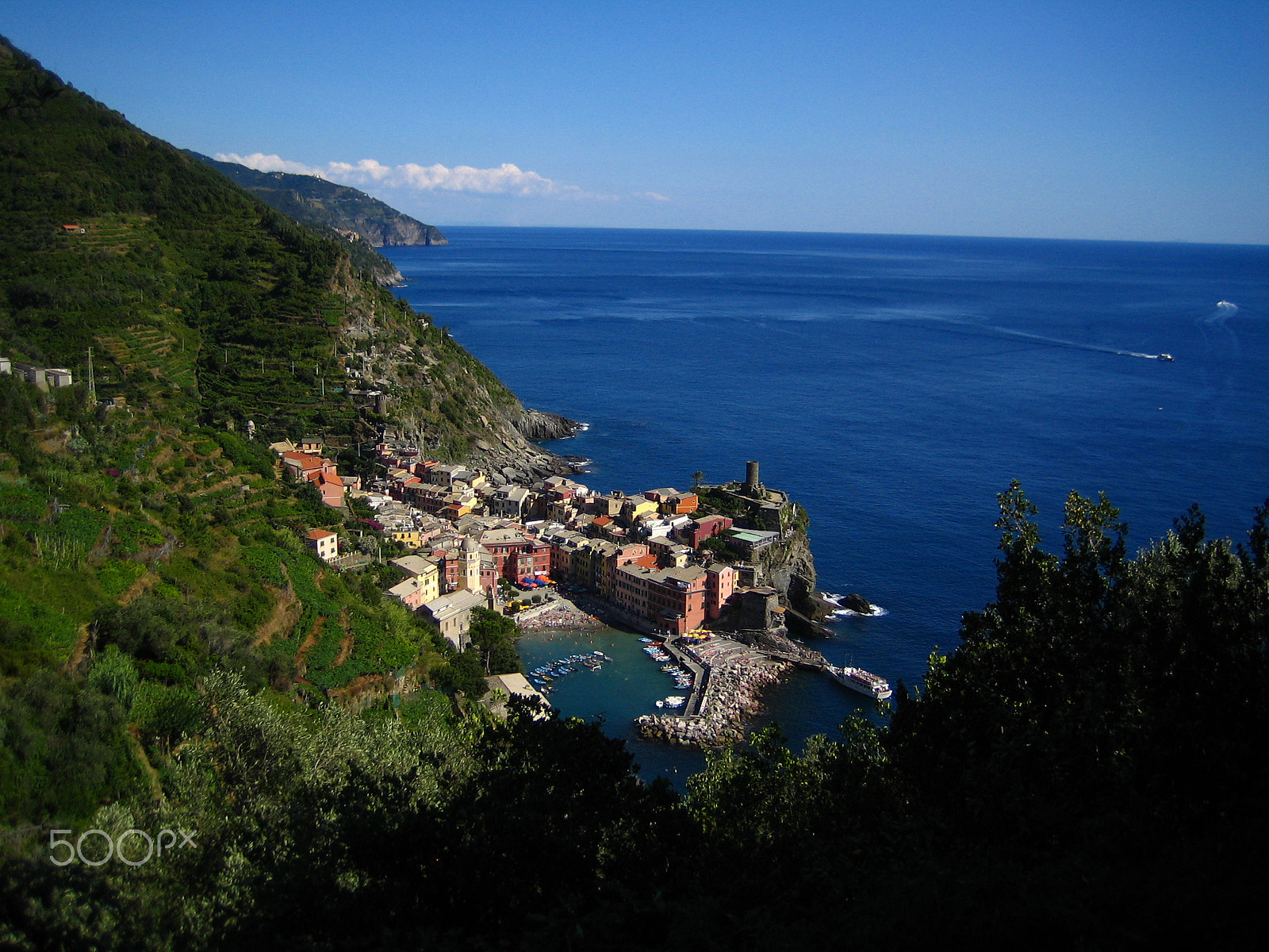 Canon DIGITAL IXUS 40 sample photo. Vernazza photography