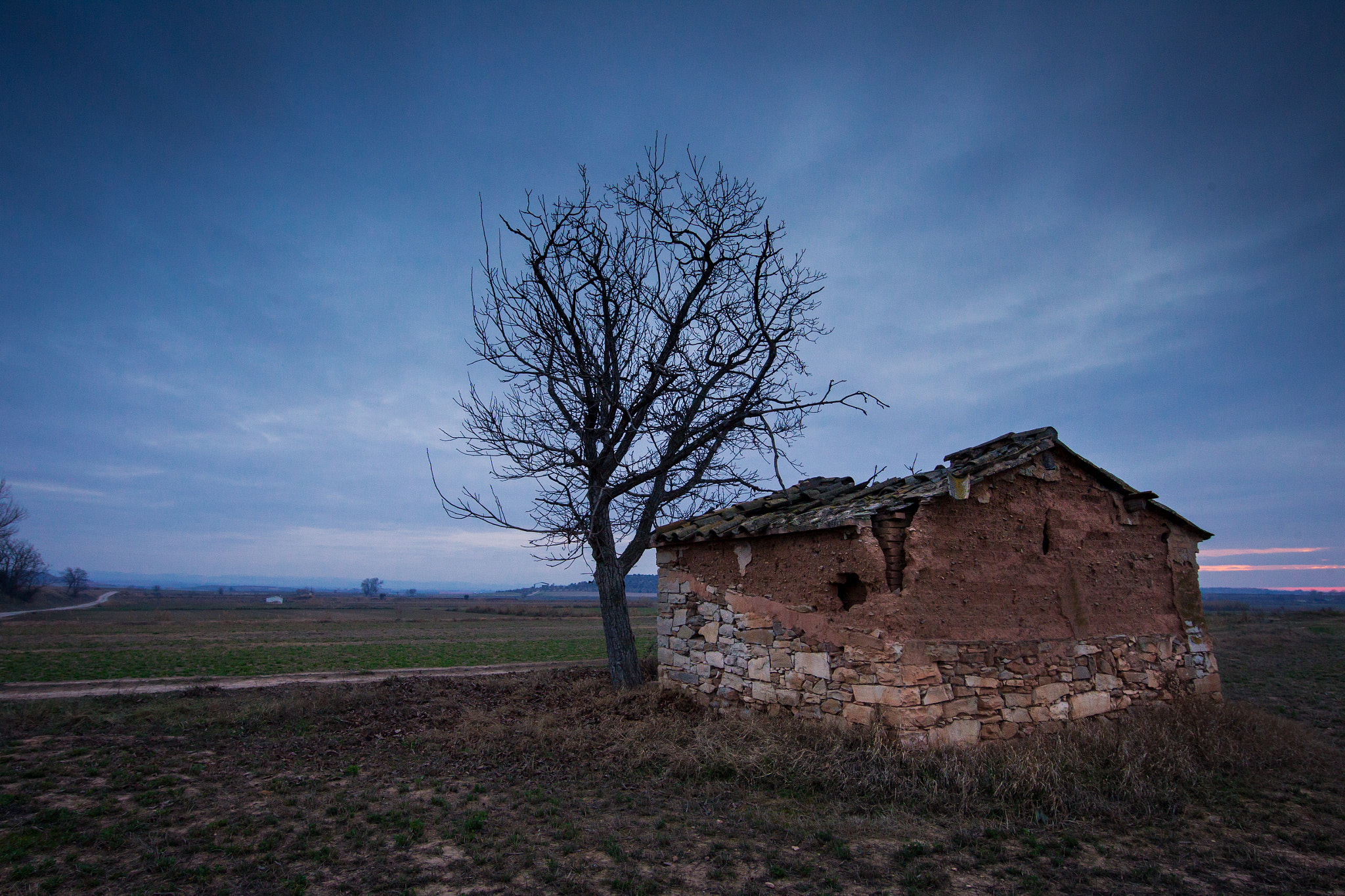 Canon EF 14mm F2.8L II USM sample photo. Pasan lo años... photography