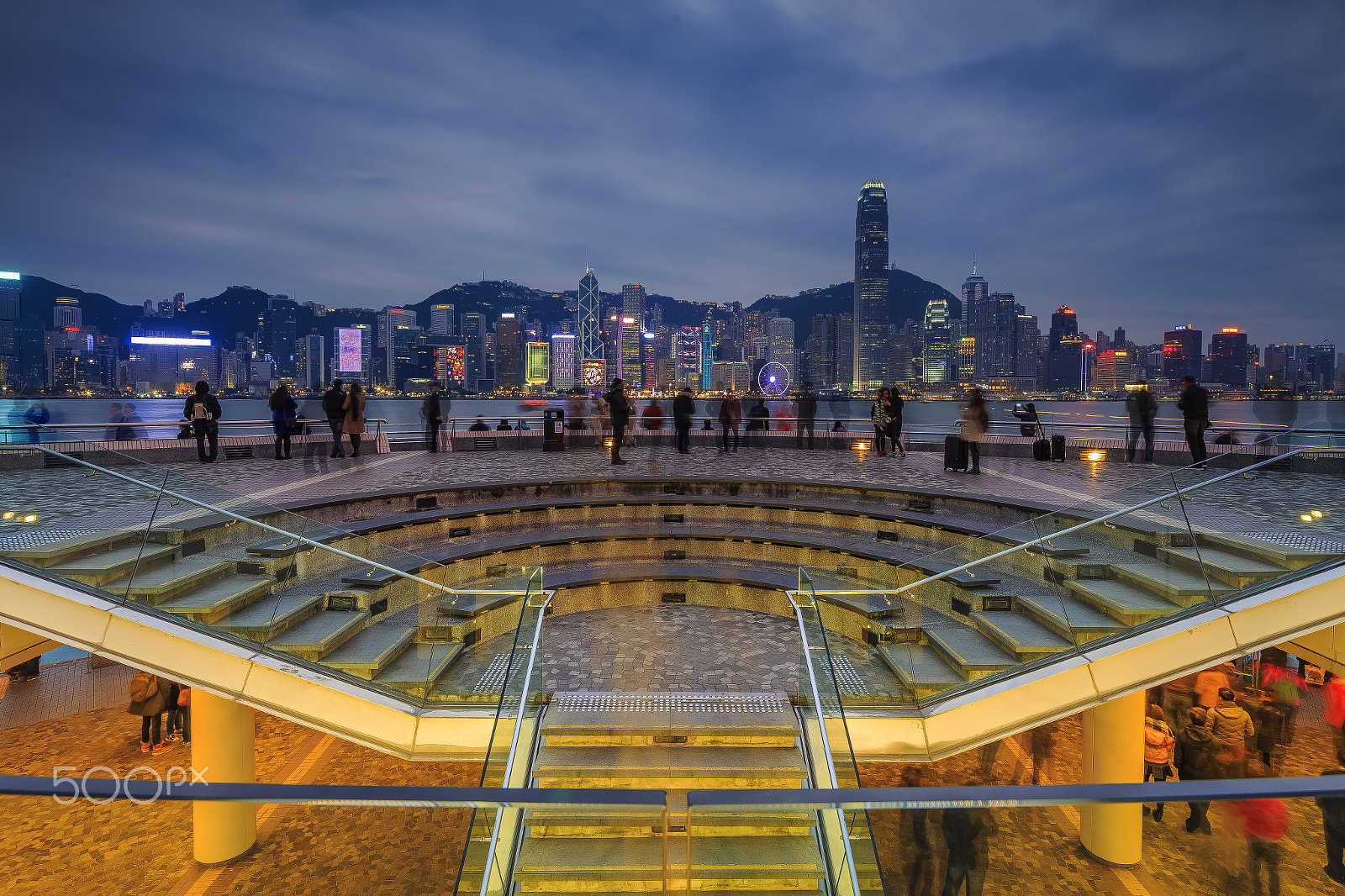 Canon TS-E 17mm F4L Tilt-Shift sample photo. Night at tsim sha tsui尖沙咀海旁 photography