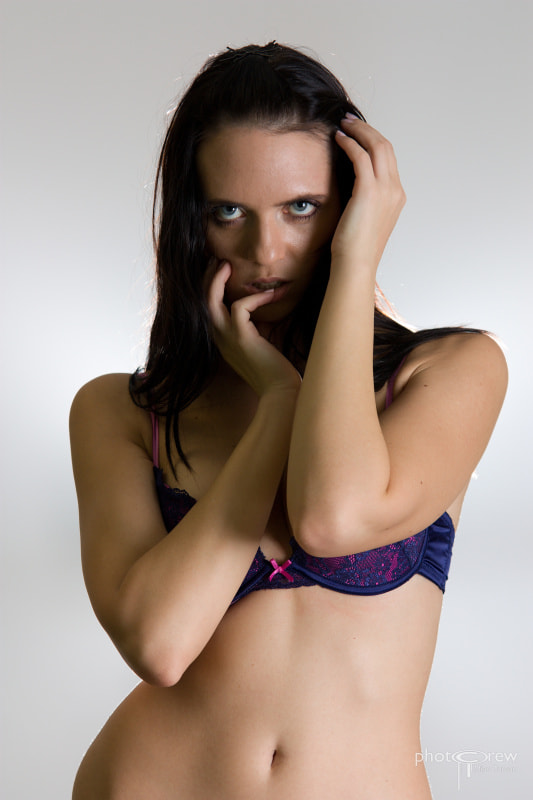 70.00 - 200.00 mm sample photo. Girl in violet bra photography