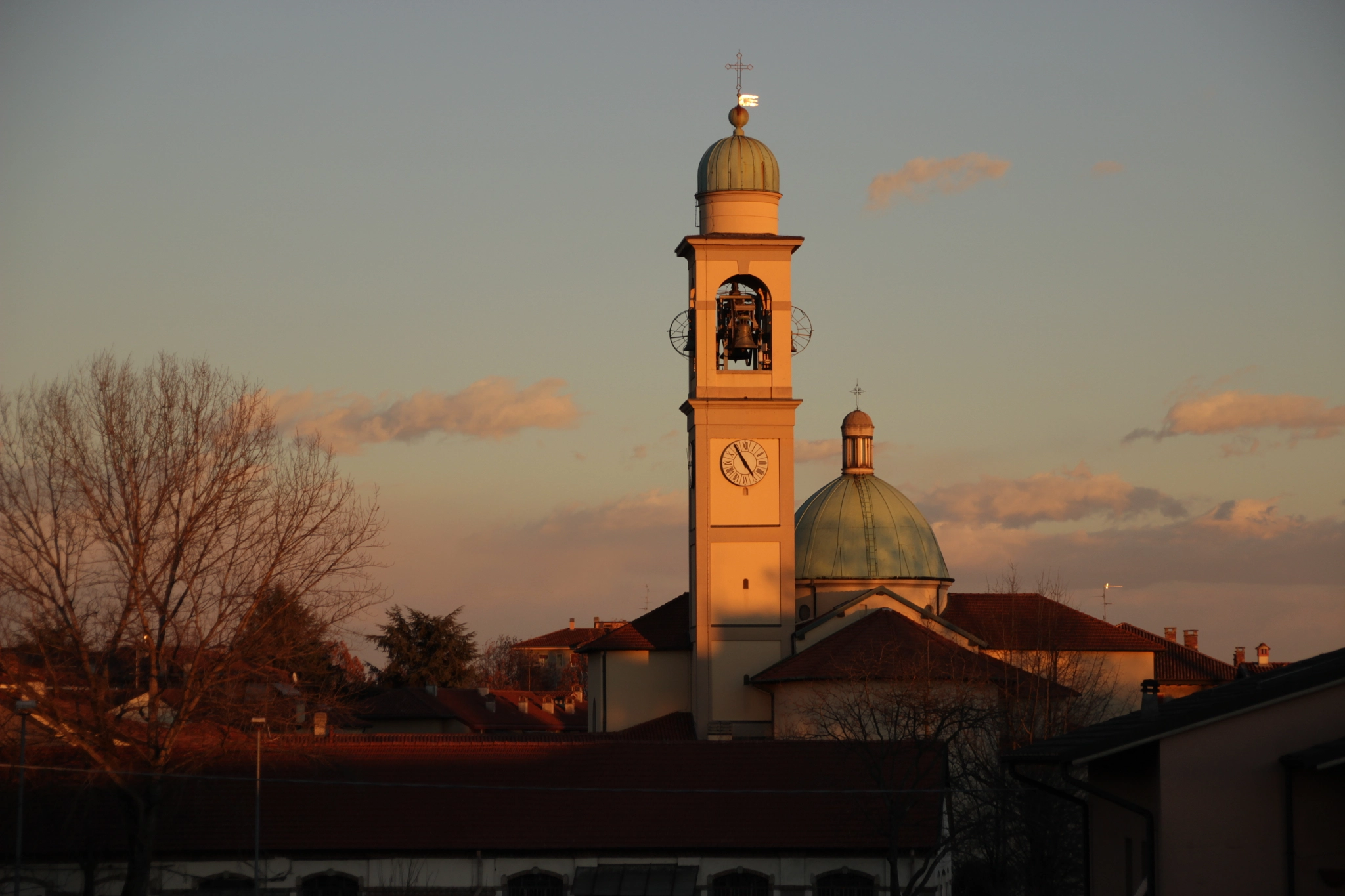 Canon EOS 600D (Rebel EOS T3i / EOS Kiss X5) + Canon TS-E 90mm F2.8 Tilt-Shift sample photo. Campanile di carugate  photography