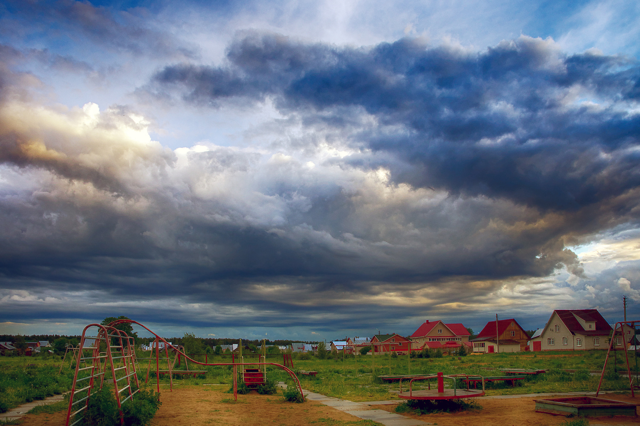 18-70mm F/3.5-4.5 G sample photo. Mainly cloudy photography