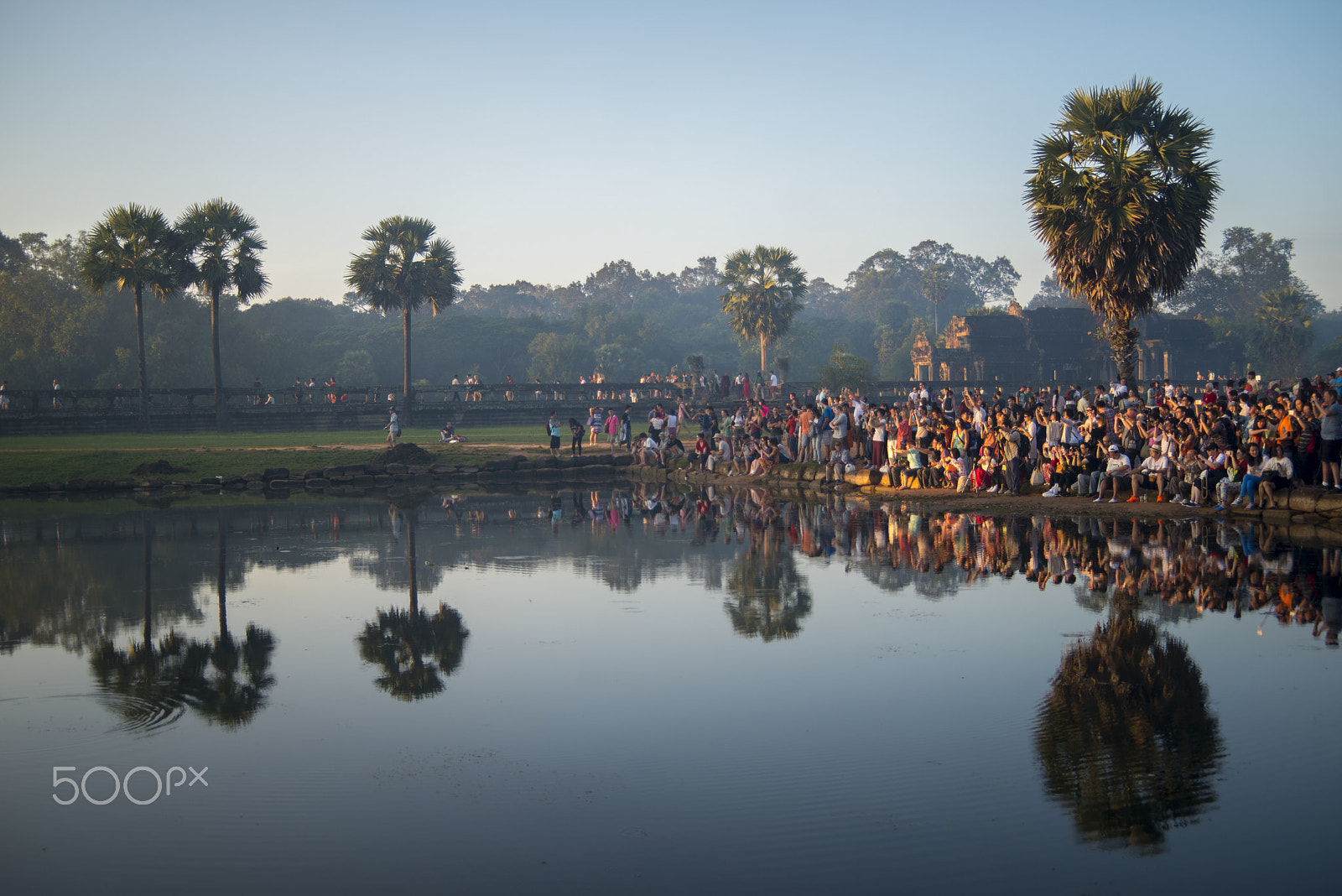 AF Zoom-Nikkor 35-80mm f/4-5.6D sample photo. Watching the sunrise at angkor wat photography