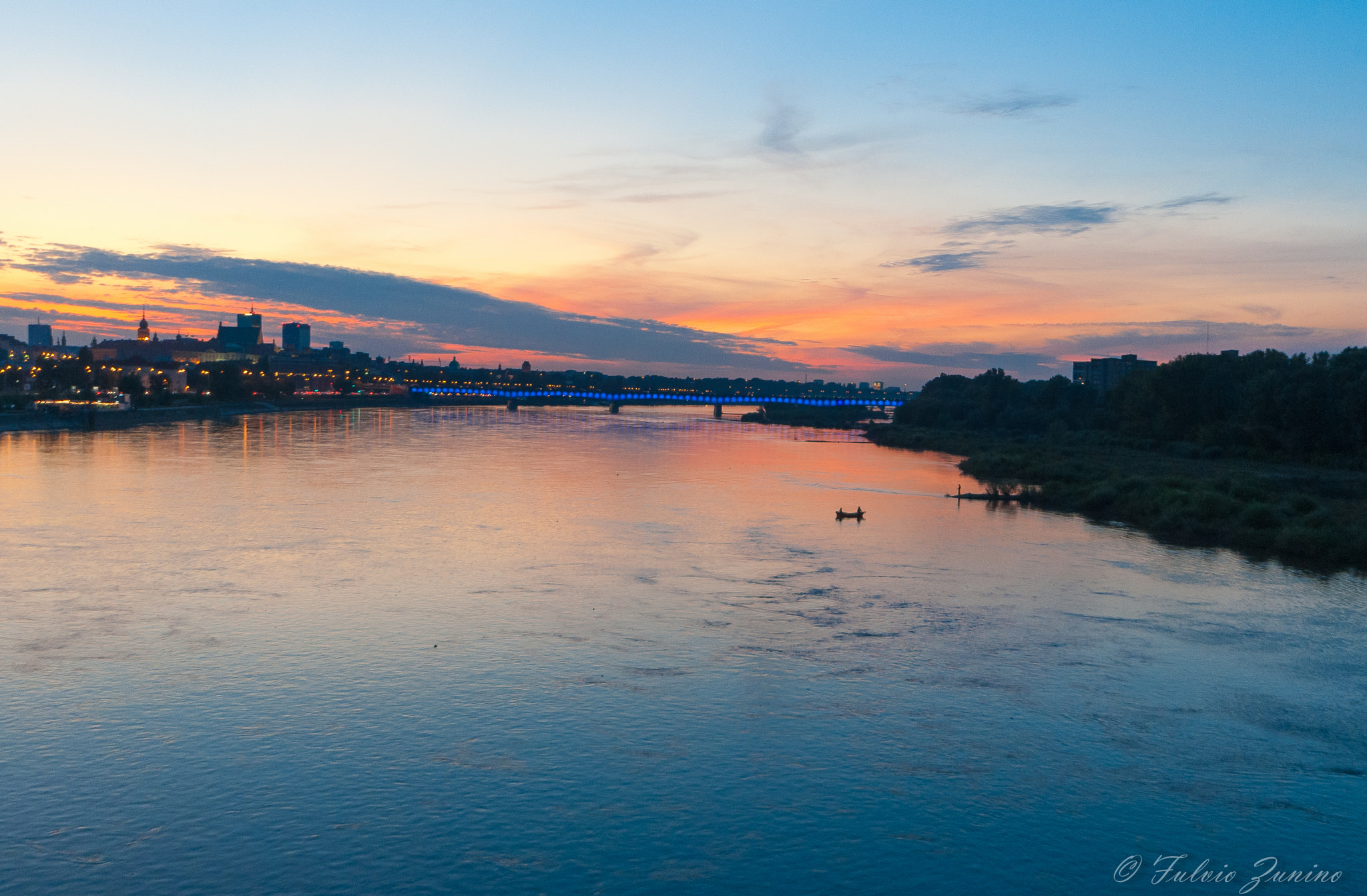 Sigma 12-24mm F4.5-5.6 EX DG Aspherical HSM sample photo. Vistula river at sunset photography
