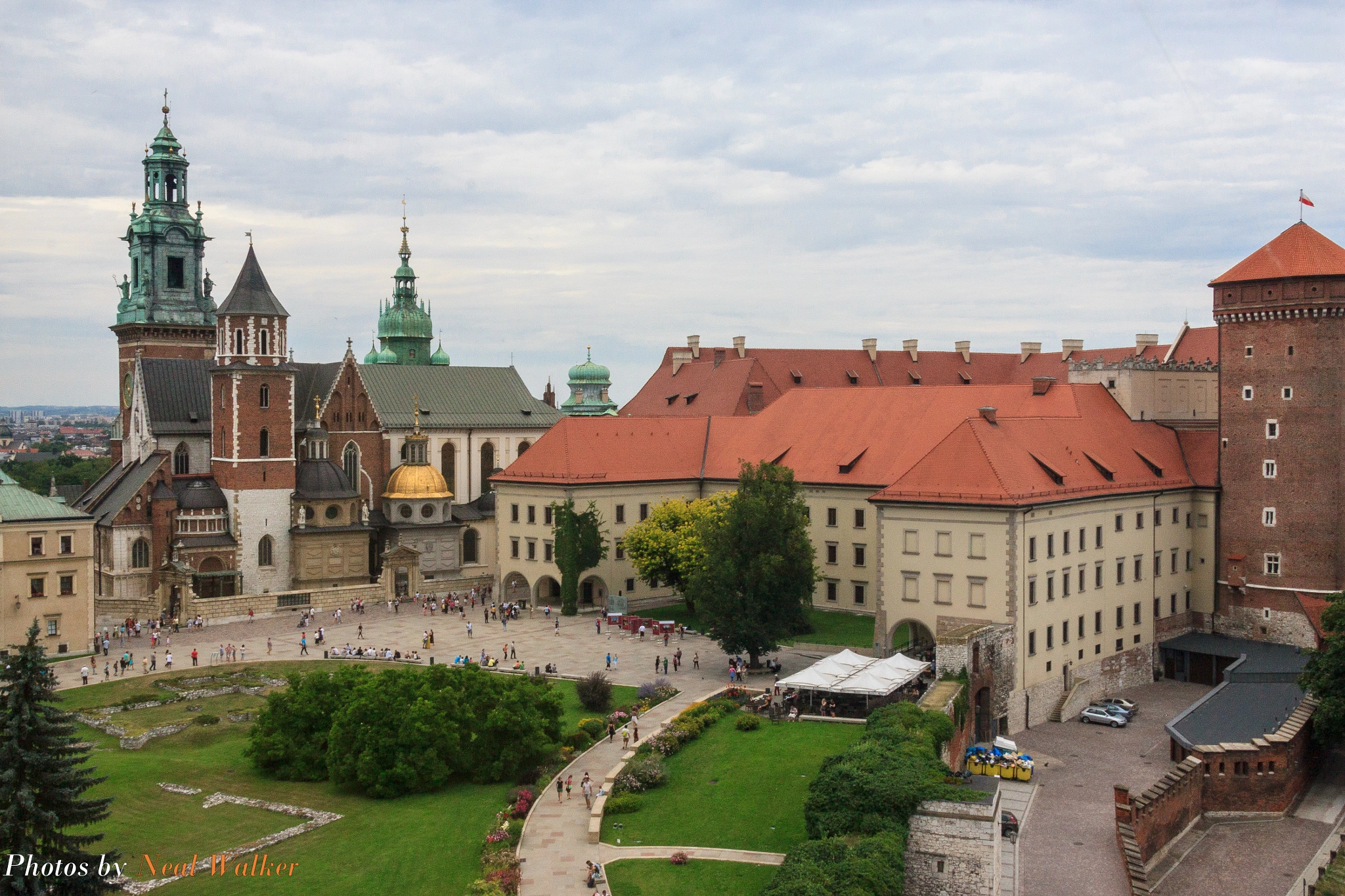 Canon EF-S 17-85mm F4-5.6 IS USM sample photo. Krakow castle photography
