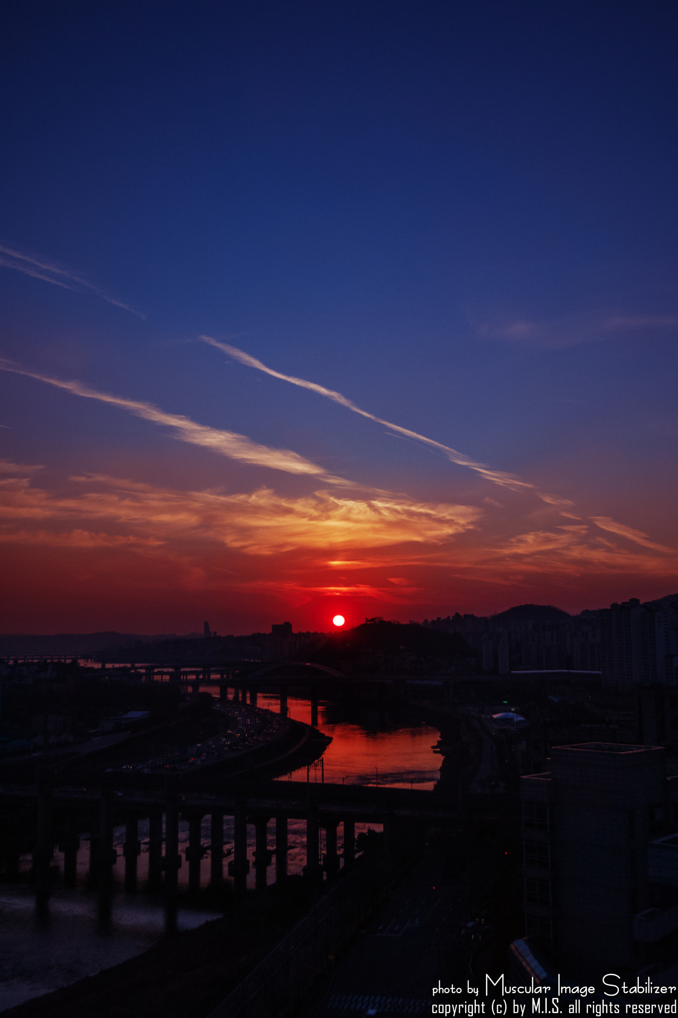 Samsung NX1 + Samsung NX 12-24mm F4-5.6 ED sample photo. The end of 2015 photography