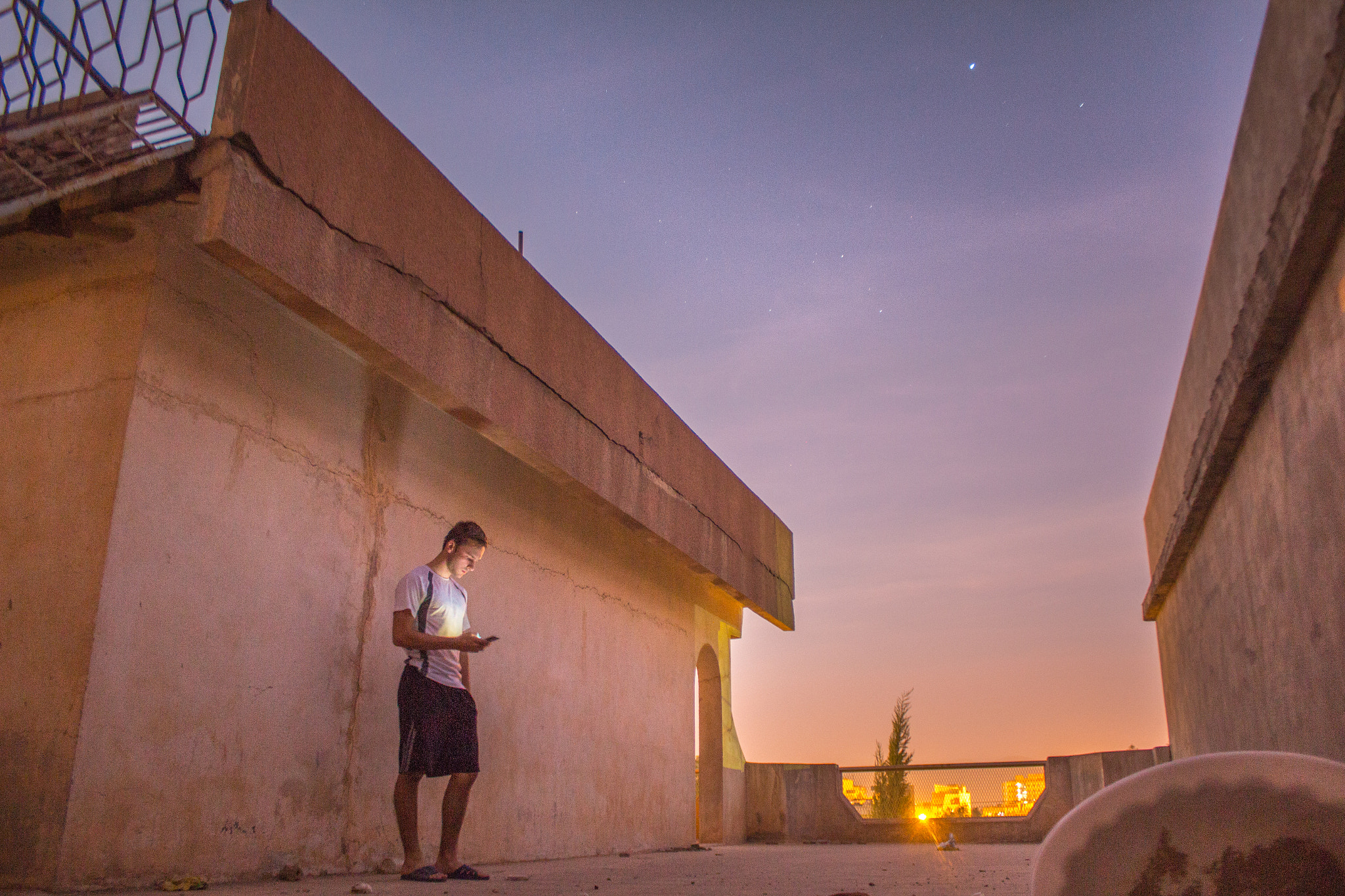 Canon EOS 650D (EOS Rebel T4i / EOS Kiss X6i) sample photo. Iraqi rooftop photography