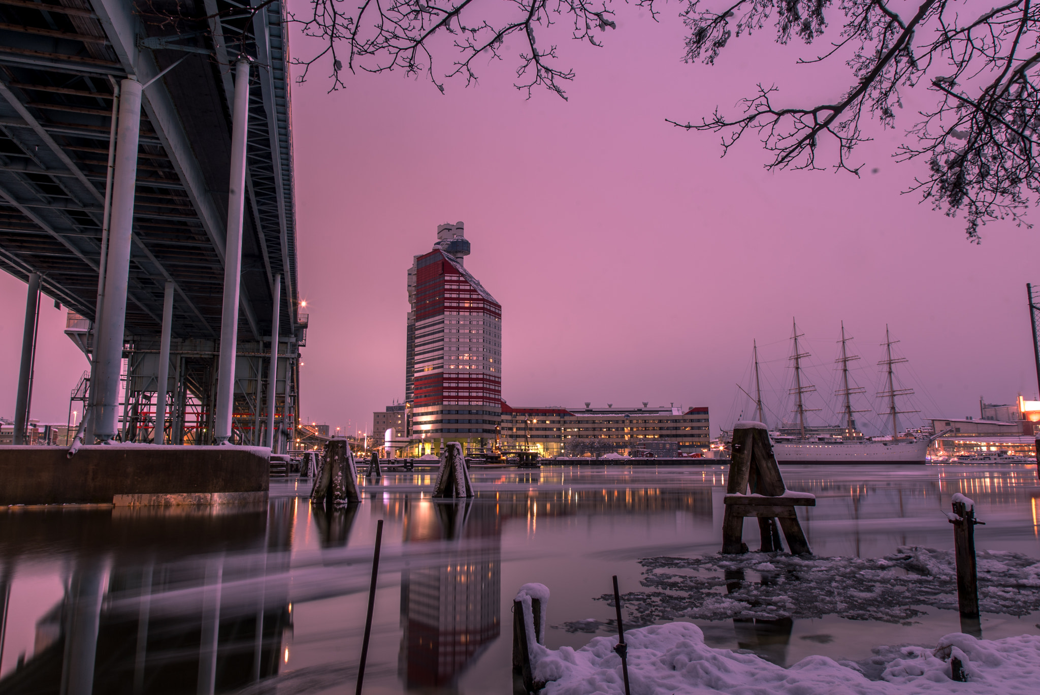 Sony a7S + Canon EF 24-105mm F4L IS USM sample photo. Drifting ice photography