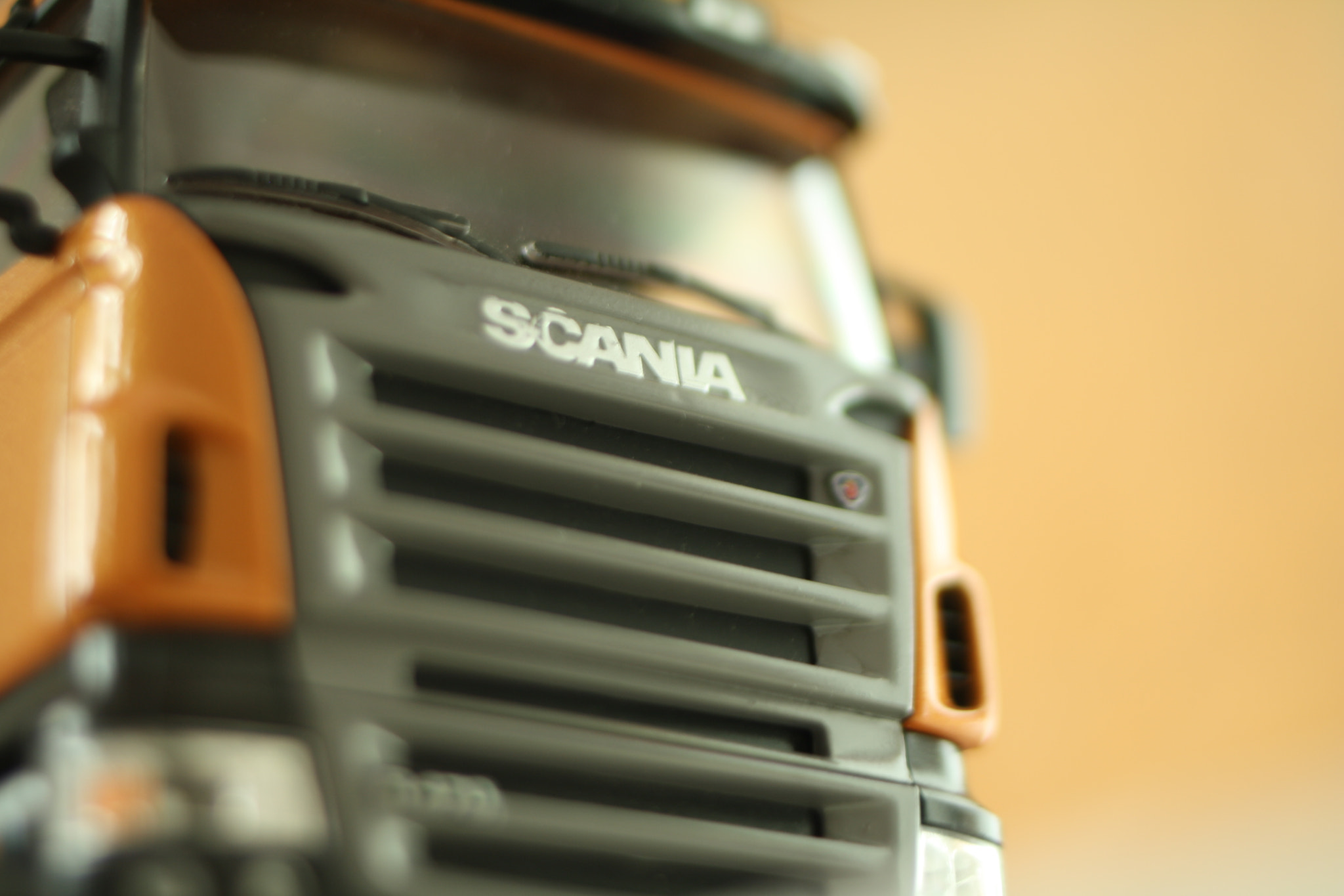 Canon EF 35mm F2 sample photo. Scania photography