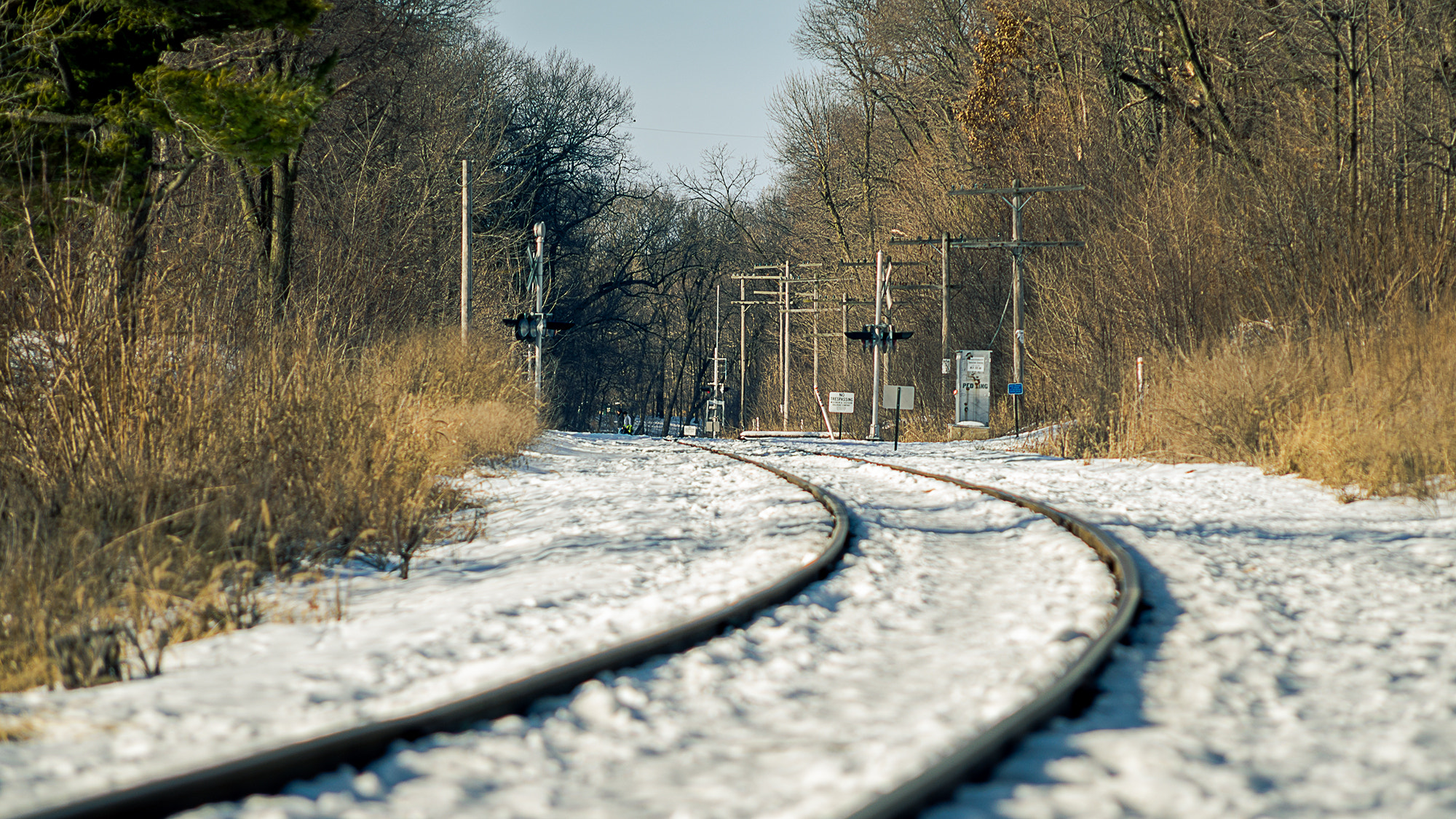 AF Nikkor 70-210mm f/4-5.6D sample photo. Railway to the far end photography