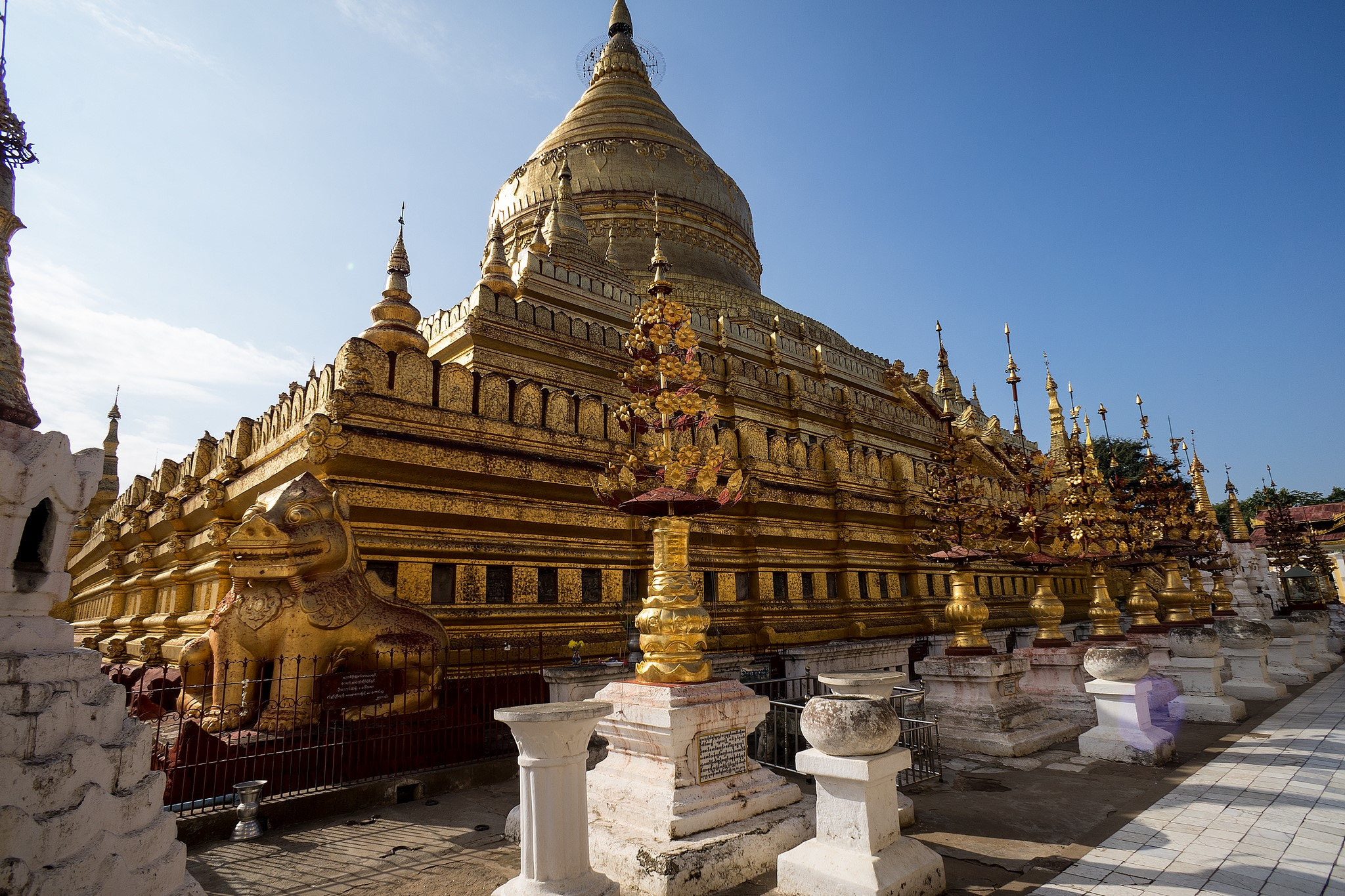 Sony a7 + Sony E 16mm F2.8 sample photo. Myanmar photography