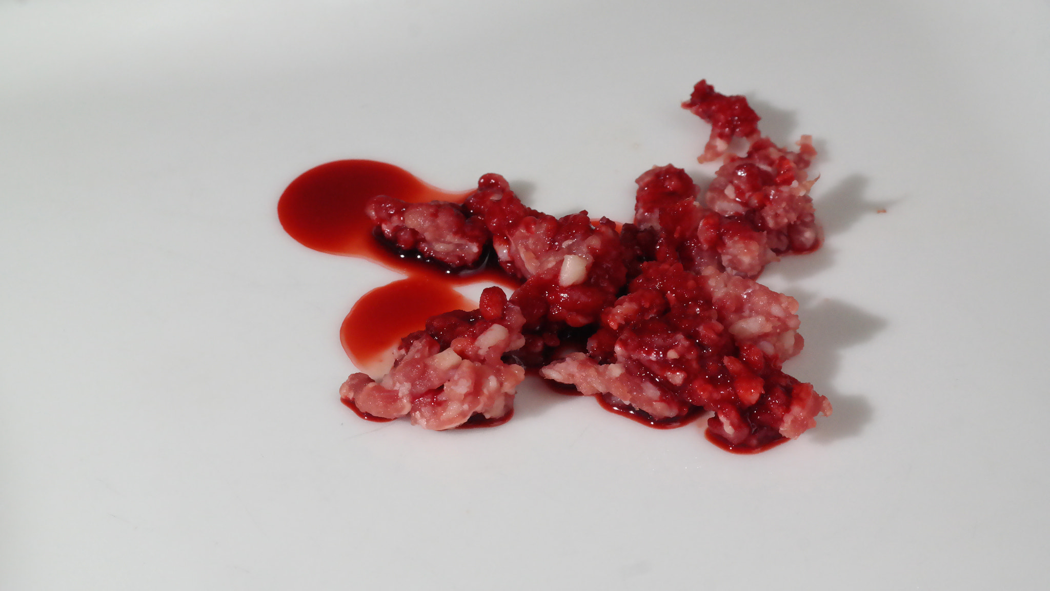 Samsung NX30 + NX 18-55mm F3.5-5.6 sample photo. Cannibalism photography