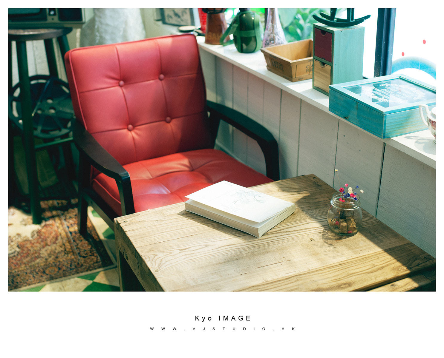 Nikon D90 + Sigma 35mm F1.4 DG HSM Art sample photo. 淡淡的走，做安靜的自己 photography