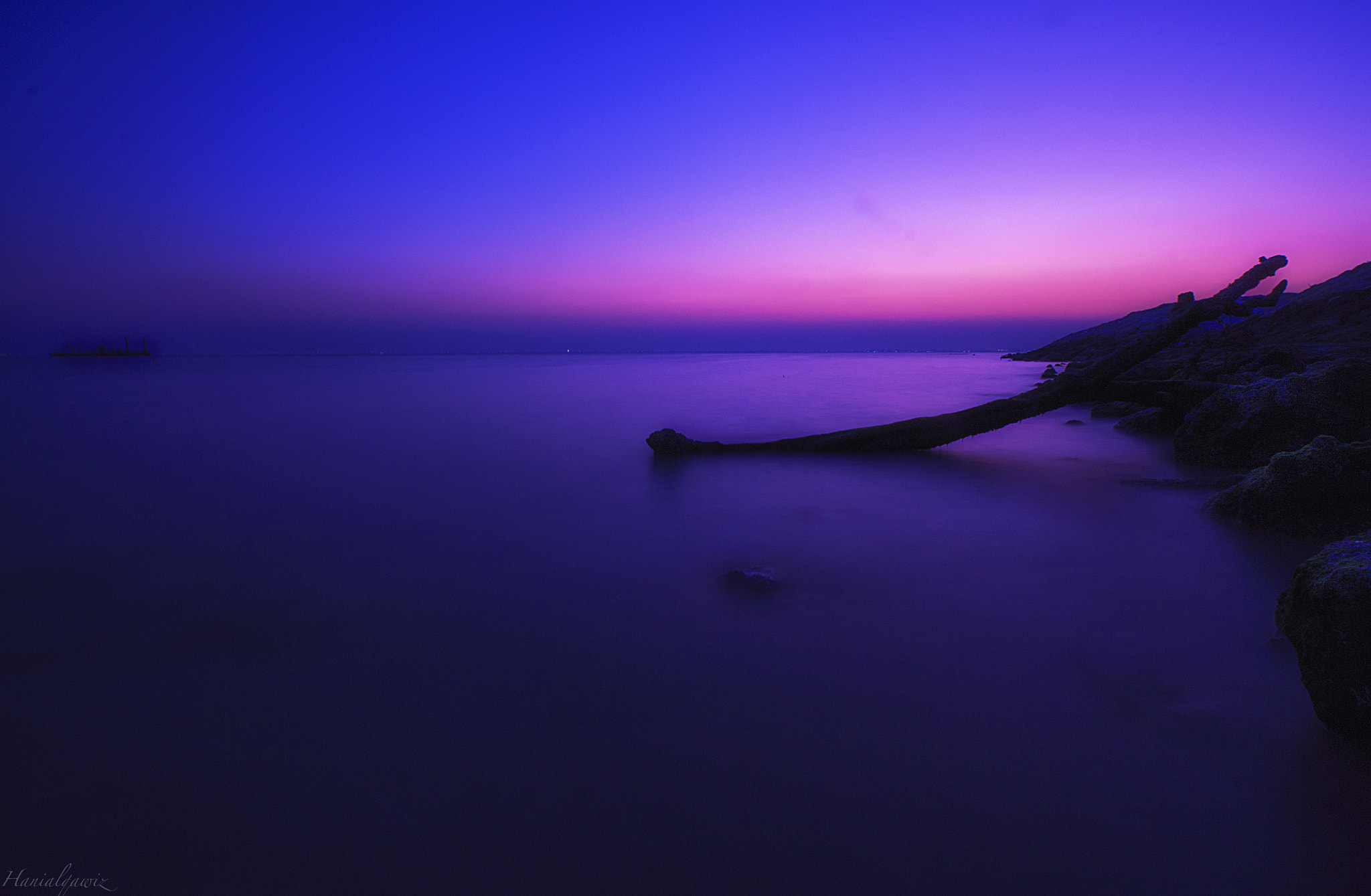 Canon EF-S 10-18mm F4.5–5.6 IS STM sample photo. When the sun give up to the moon photography