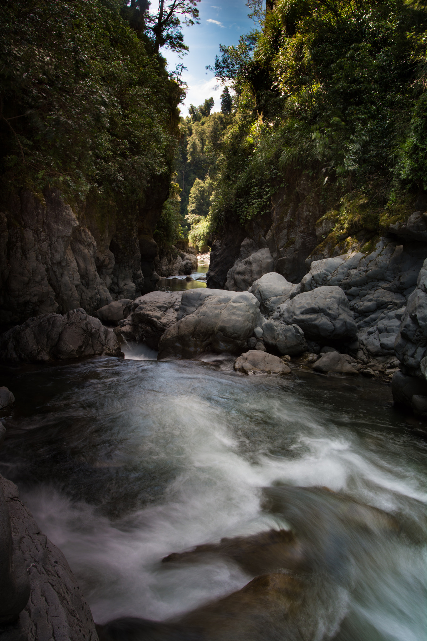 Nikon D7100 + Nikon AF-S Nikkor 20mm F1.8G ED sample photo. Iron gate oroua river photography