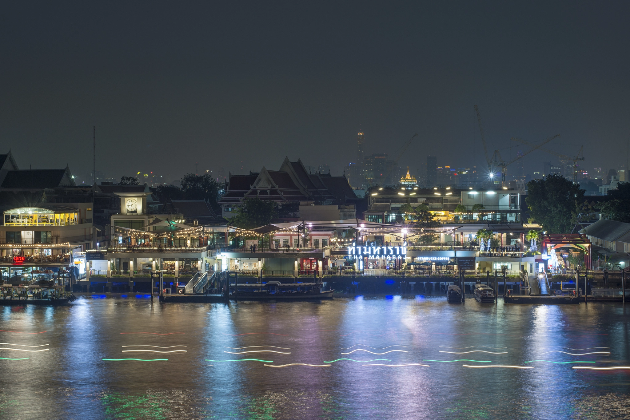 AF Zoom-Nikkor 35-70mm f/3.3-4.5 N sample photo. Maharaj pier photography
