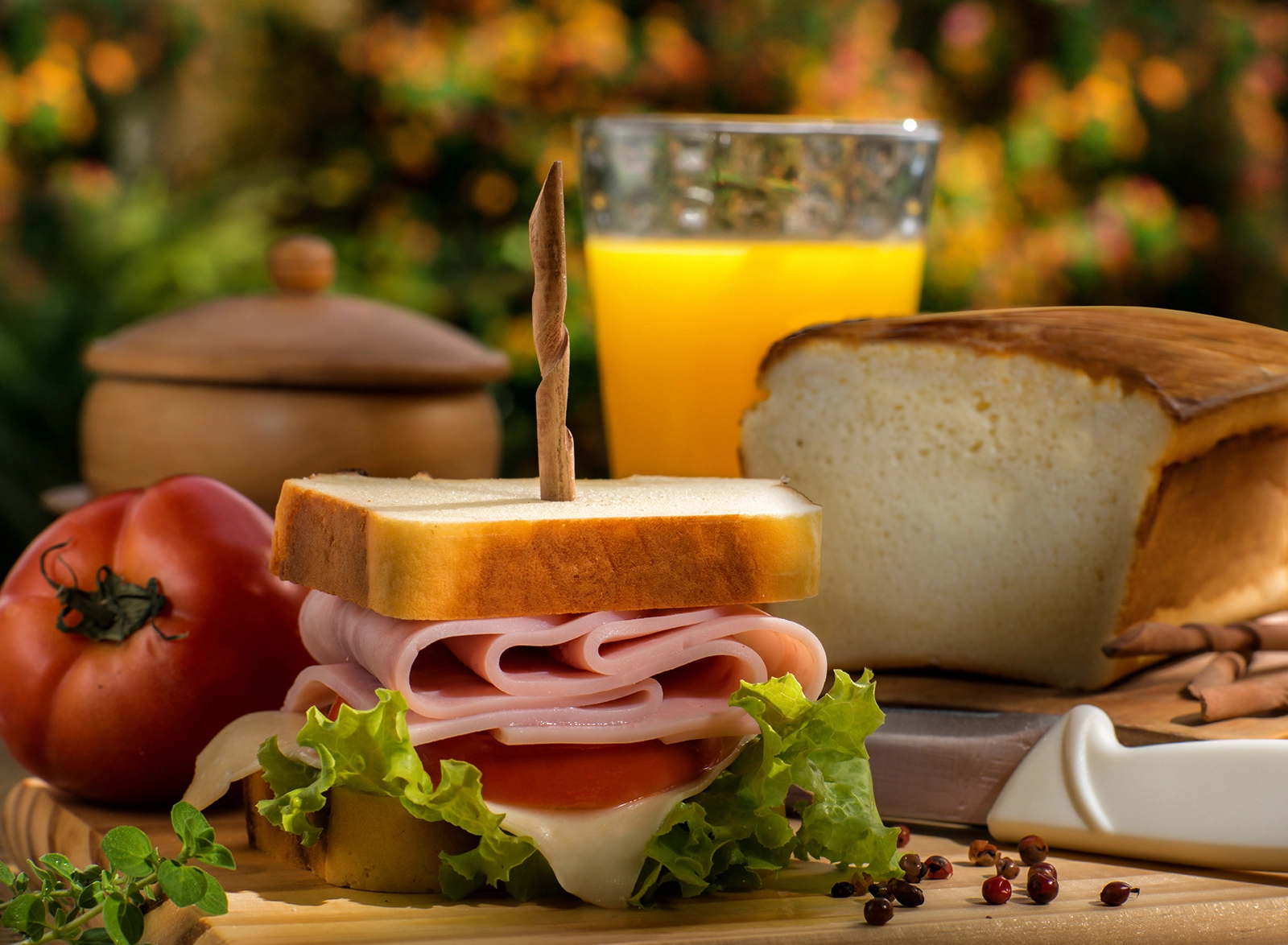 Nikon D800E + Nikon AF Nikkor 85mm F1.8D sample photo. Sandwich de pan lactal para celíacos photography