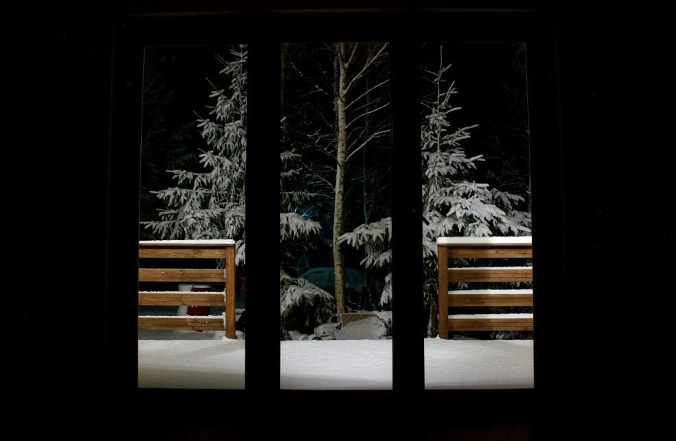 Samsung GX-10 sample photo. Window photography
