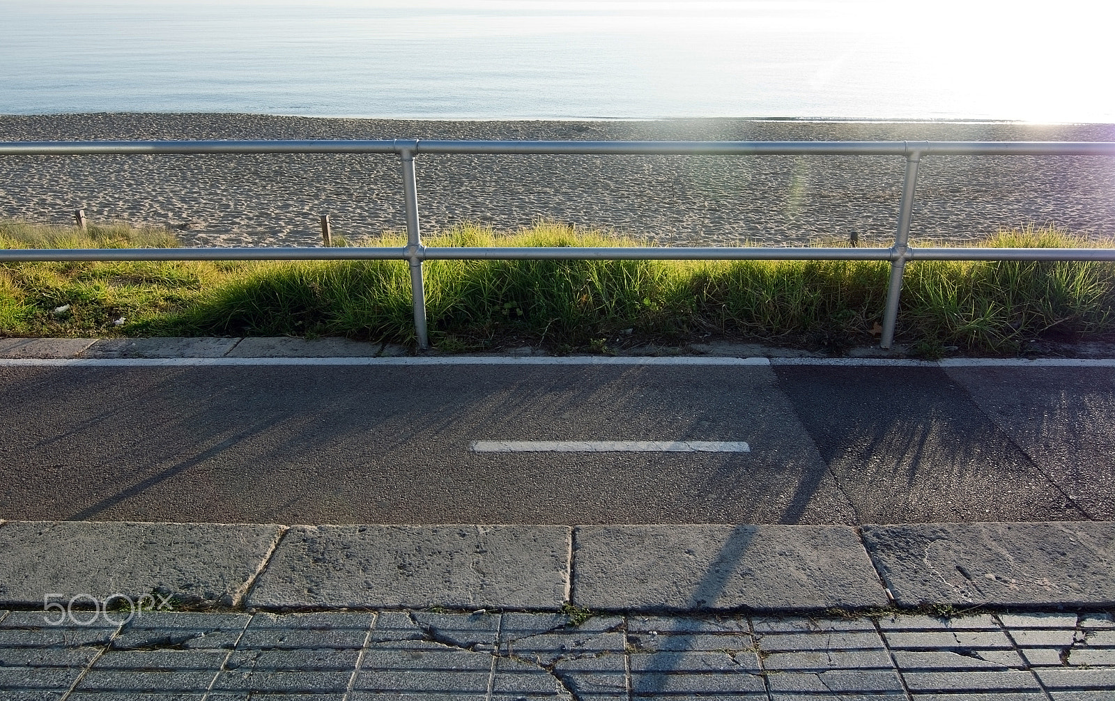 AF Zoom-Nikkor 24-50mm f/3.3-4.5 sample photo. Seaside bicycling route photography