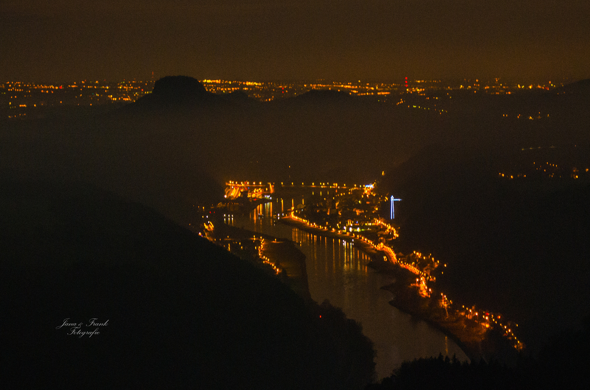 Pentax K-5 IIs sample photo. Night over the valley photography
