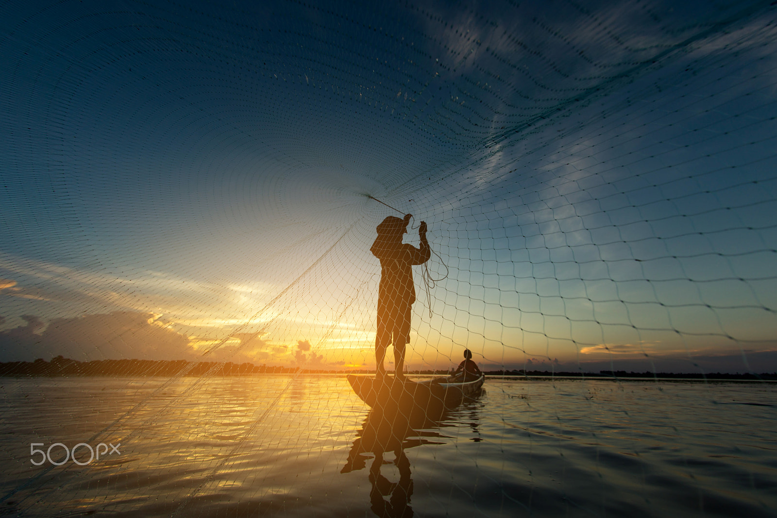 Nikon D600 + Nikon AF Fisheye-Nikkor 16mm F2.8D sample photo. Fishermen in action on the boat in sunset photography