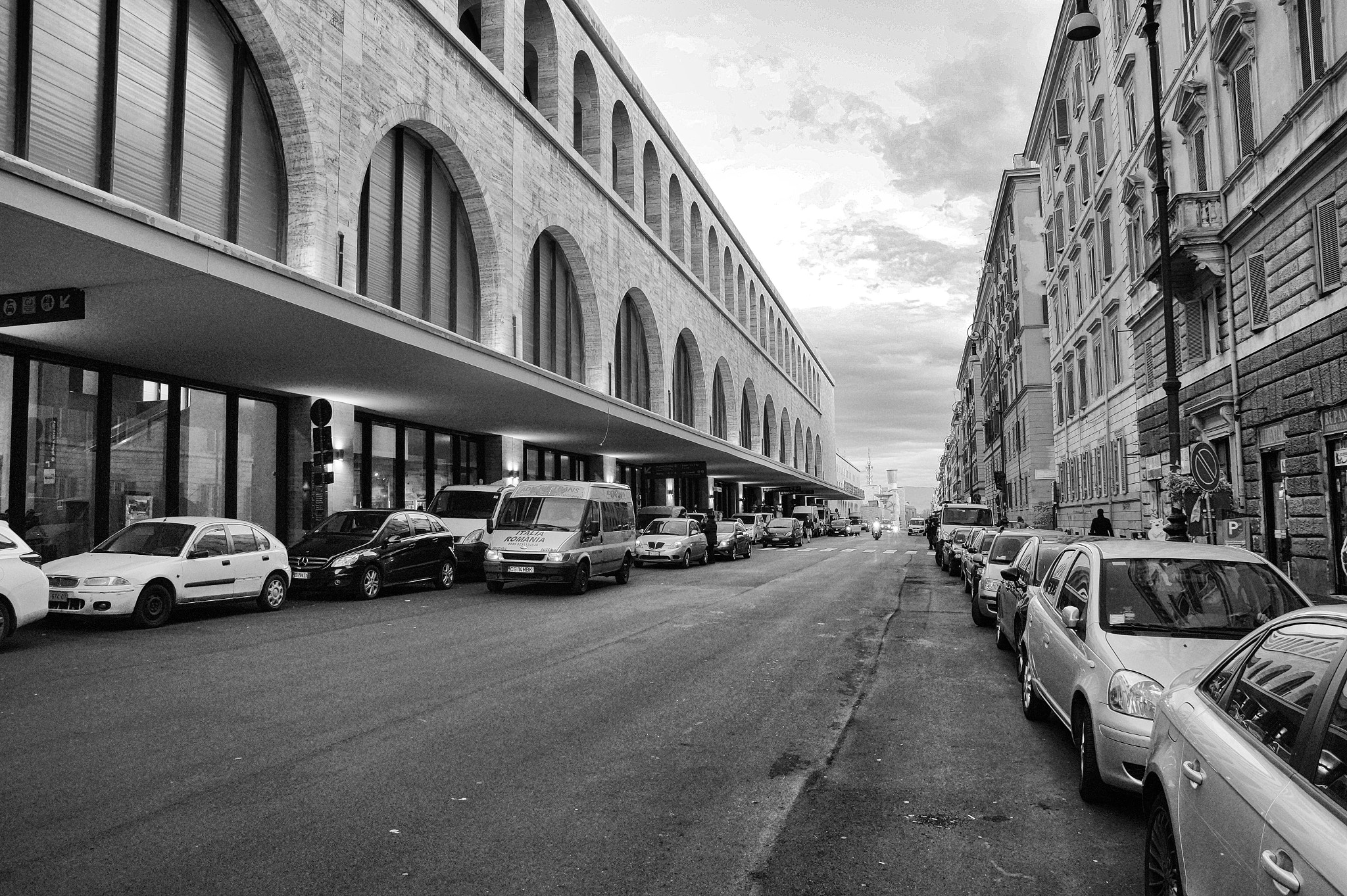 Sony SLT-A58 + DT 17-50mm F2.8 sample photo. Roma_stazione termini photography