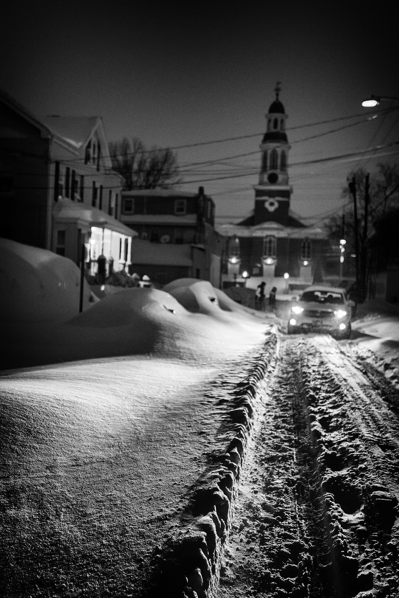 Sigma 24mm F1.4 DG HSM Art sample photo. Stuck in storm photography