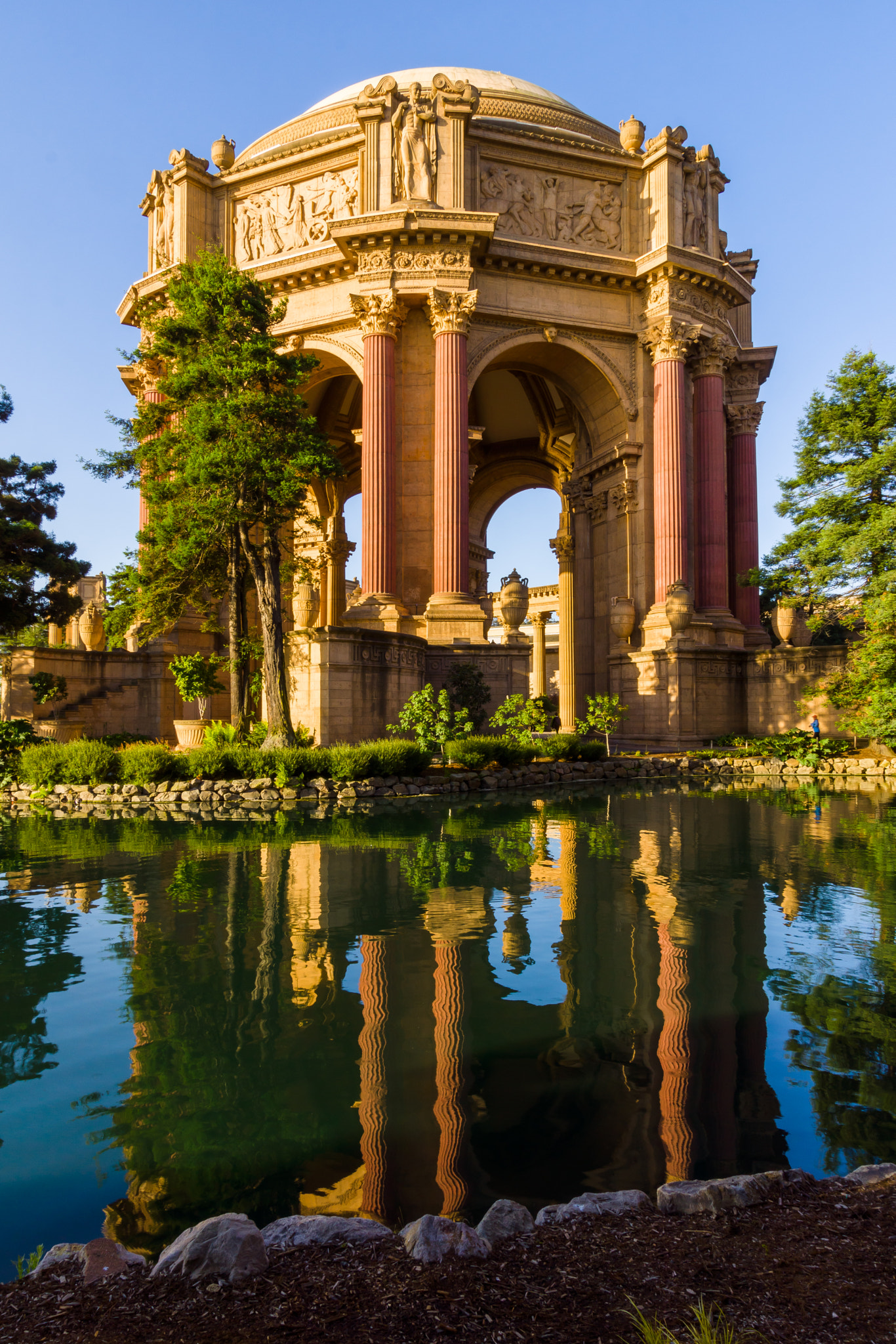 Sony SLT-A65 (SLT-A65V) sample photo. Palace of fine arts main tower photography