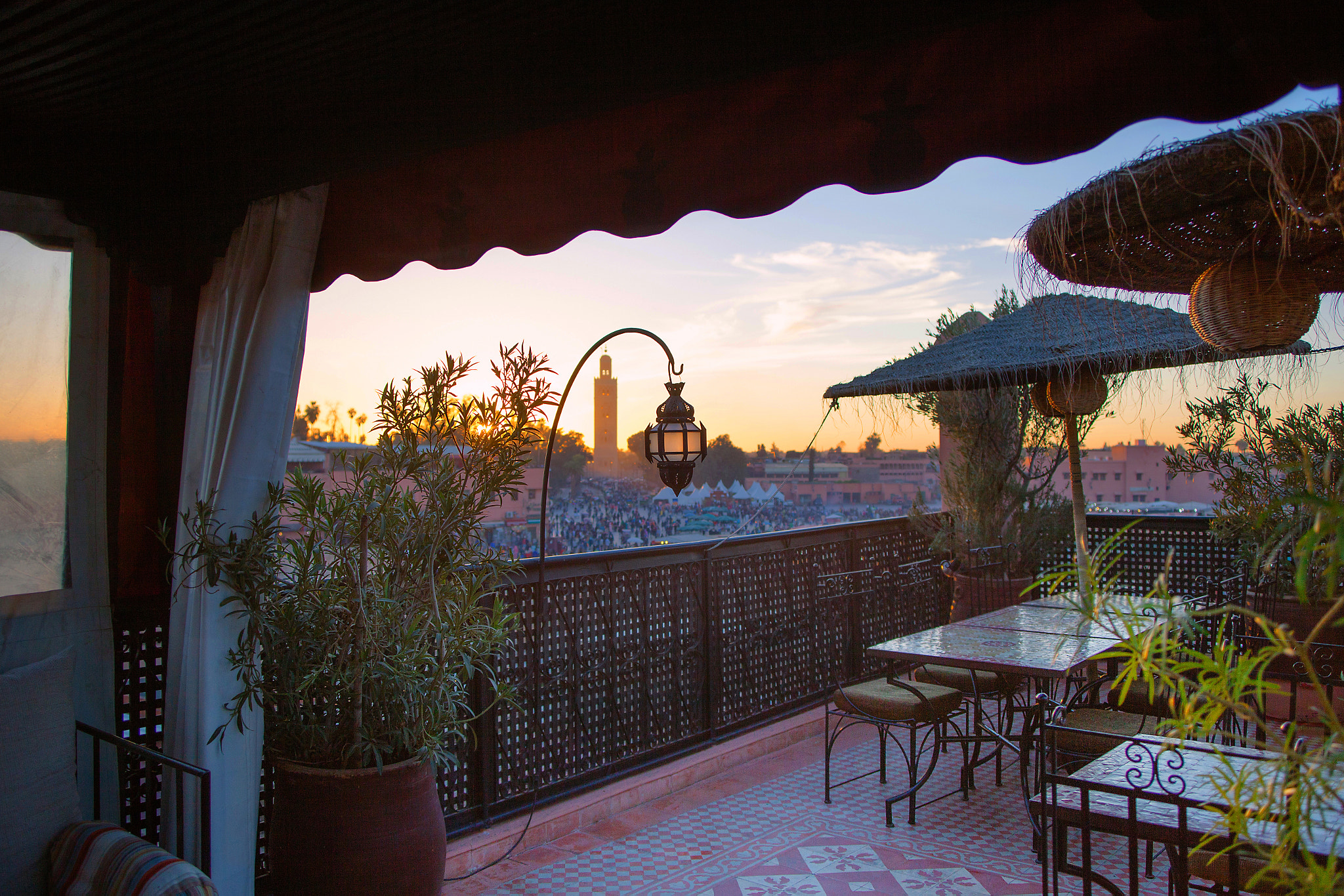 Canon EF 28-80mm f/2.8-4L sample photo. Riad andalla rooftop. photography