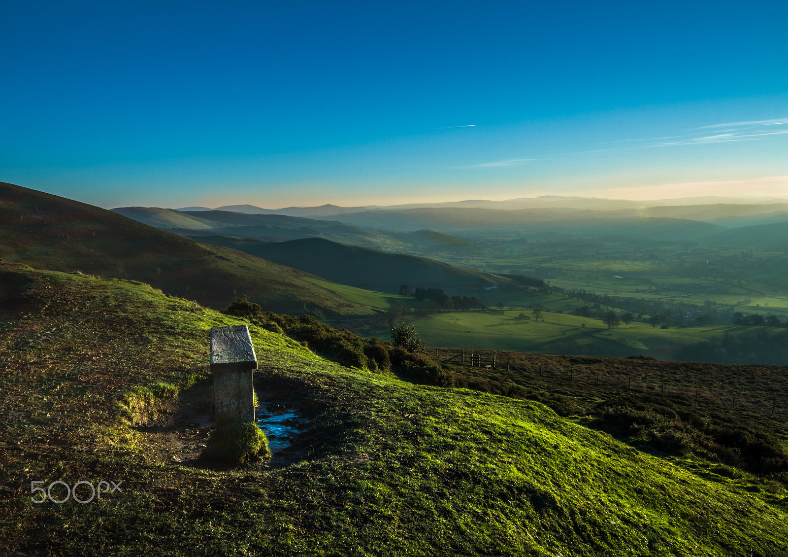 Canon EOS M + Sigma 10-20mm F4-5.6 EX DC HSM sample photo. A perfect place to rest photography